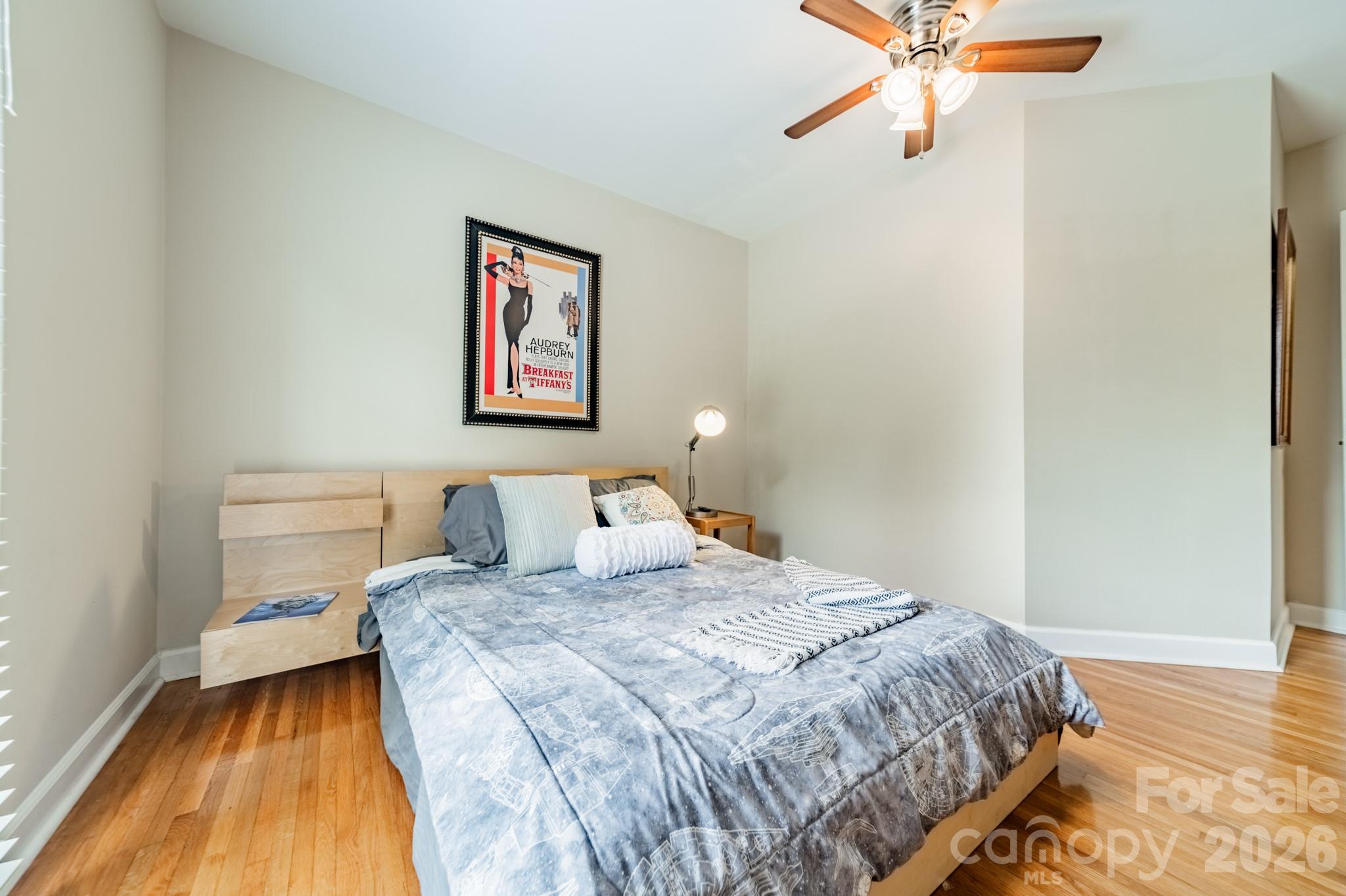 5522 Sharon Road — Charlotte