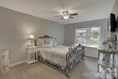 216 Hillside Avenue SW #36-38 — Concord