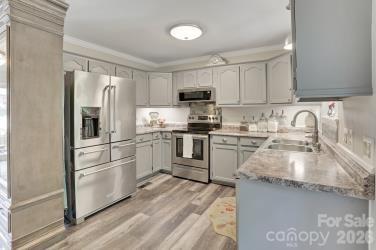 216 Hillside Avenue SW #36-38 — Concord