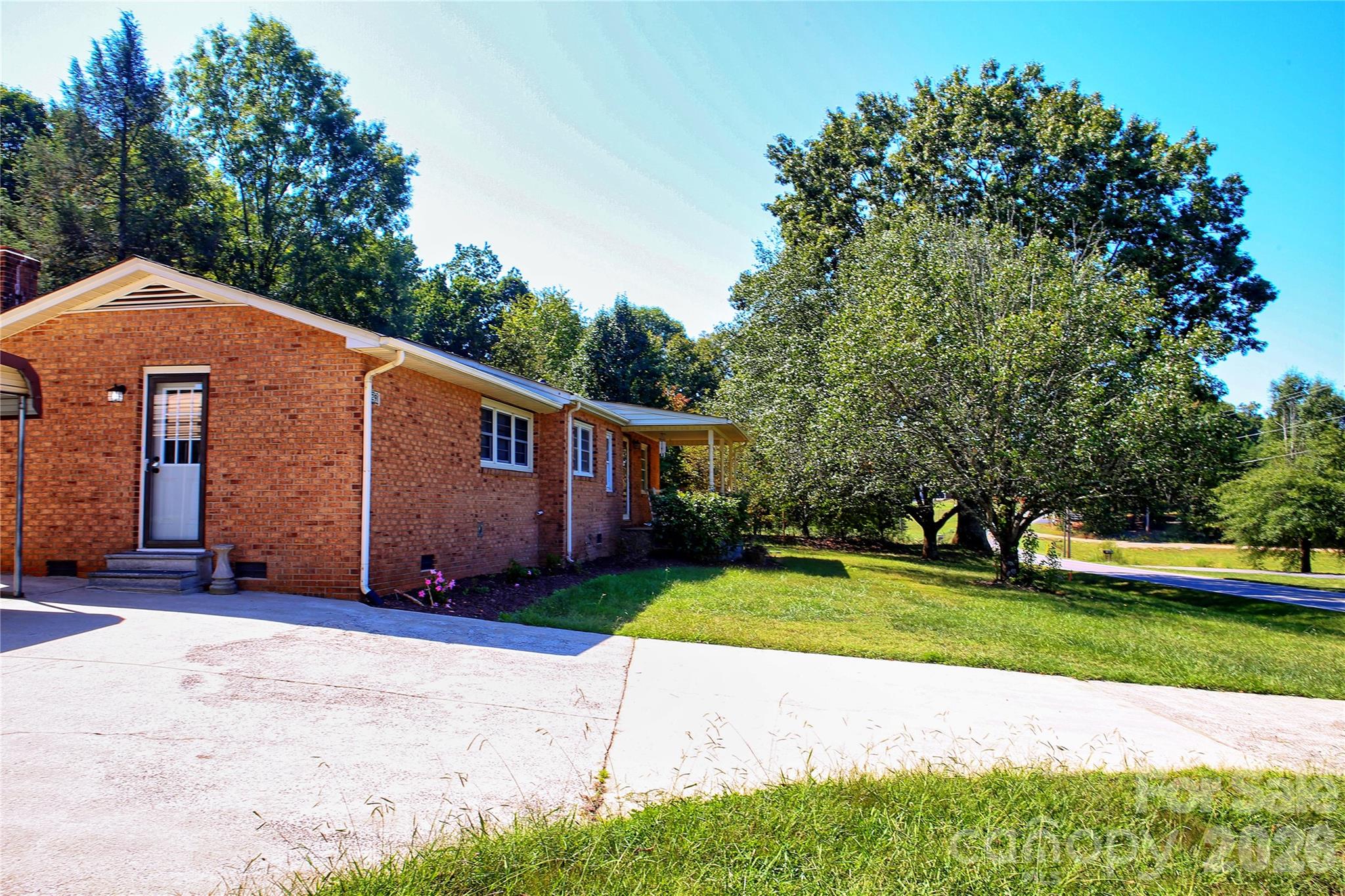 5291 E Bandys Crossroads Road — Catawba