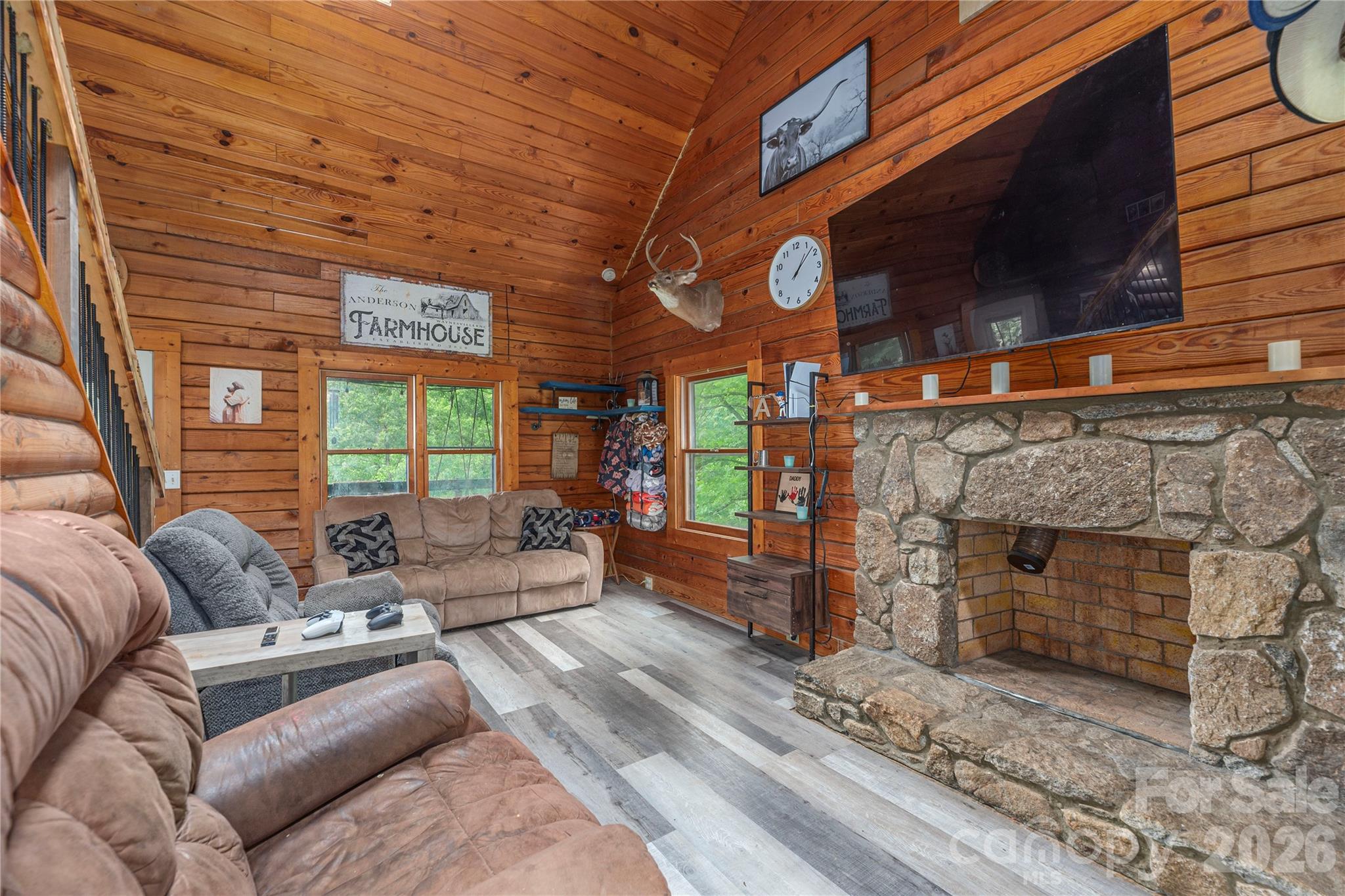 262 Gibson Branch Road — Clyde