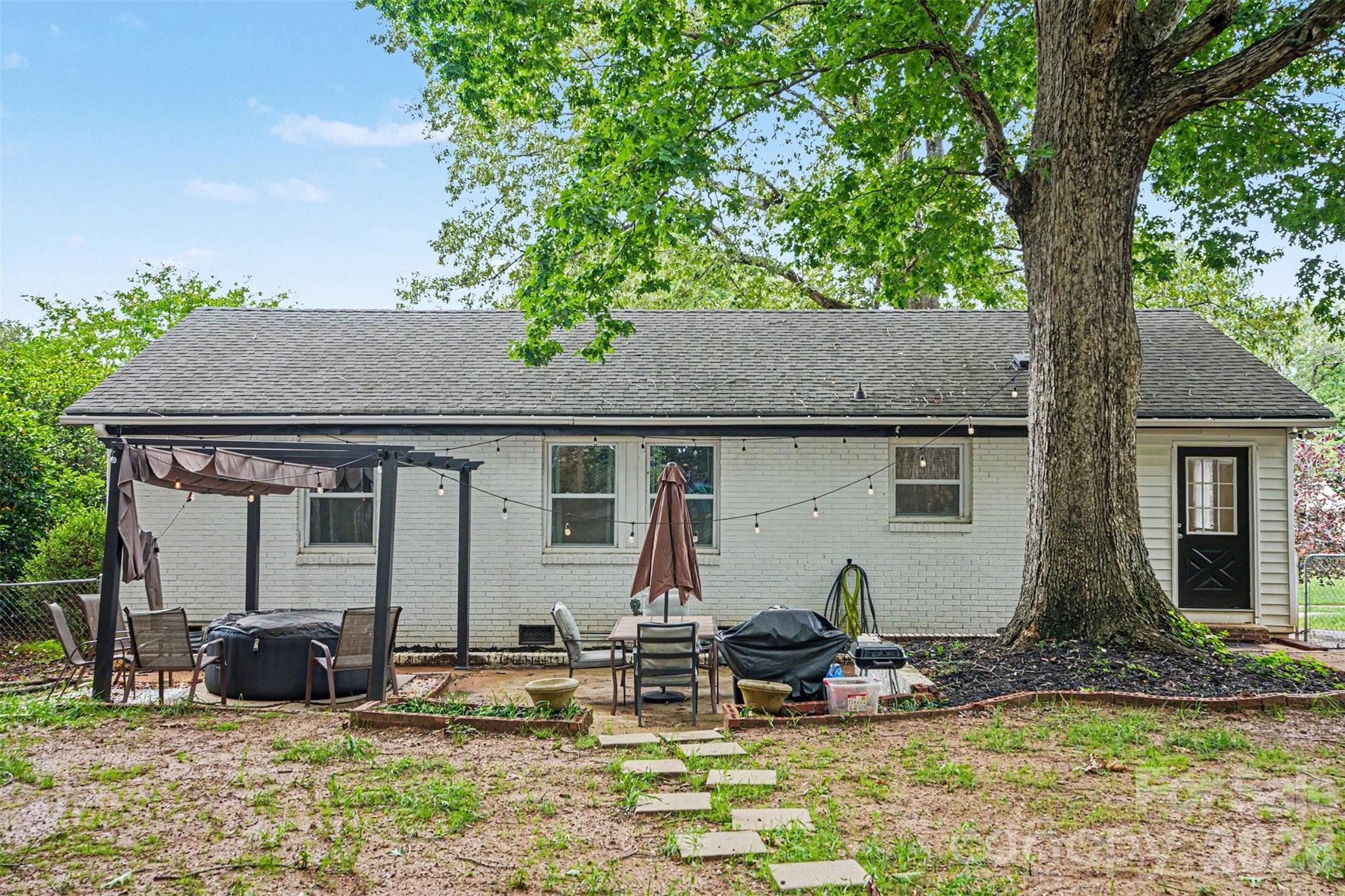 6345 Montpelier Road — Charlotte