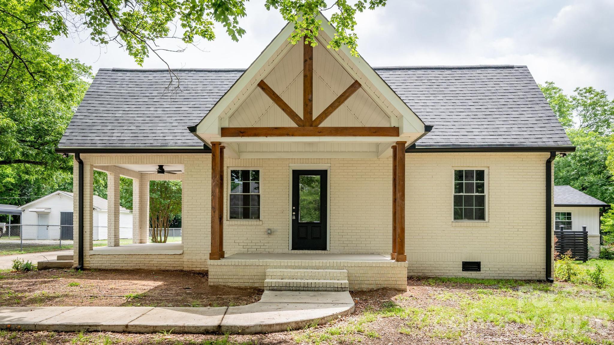 1225 Old Charlotte Road SW — Concord