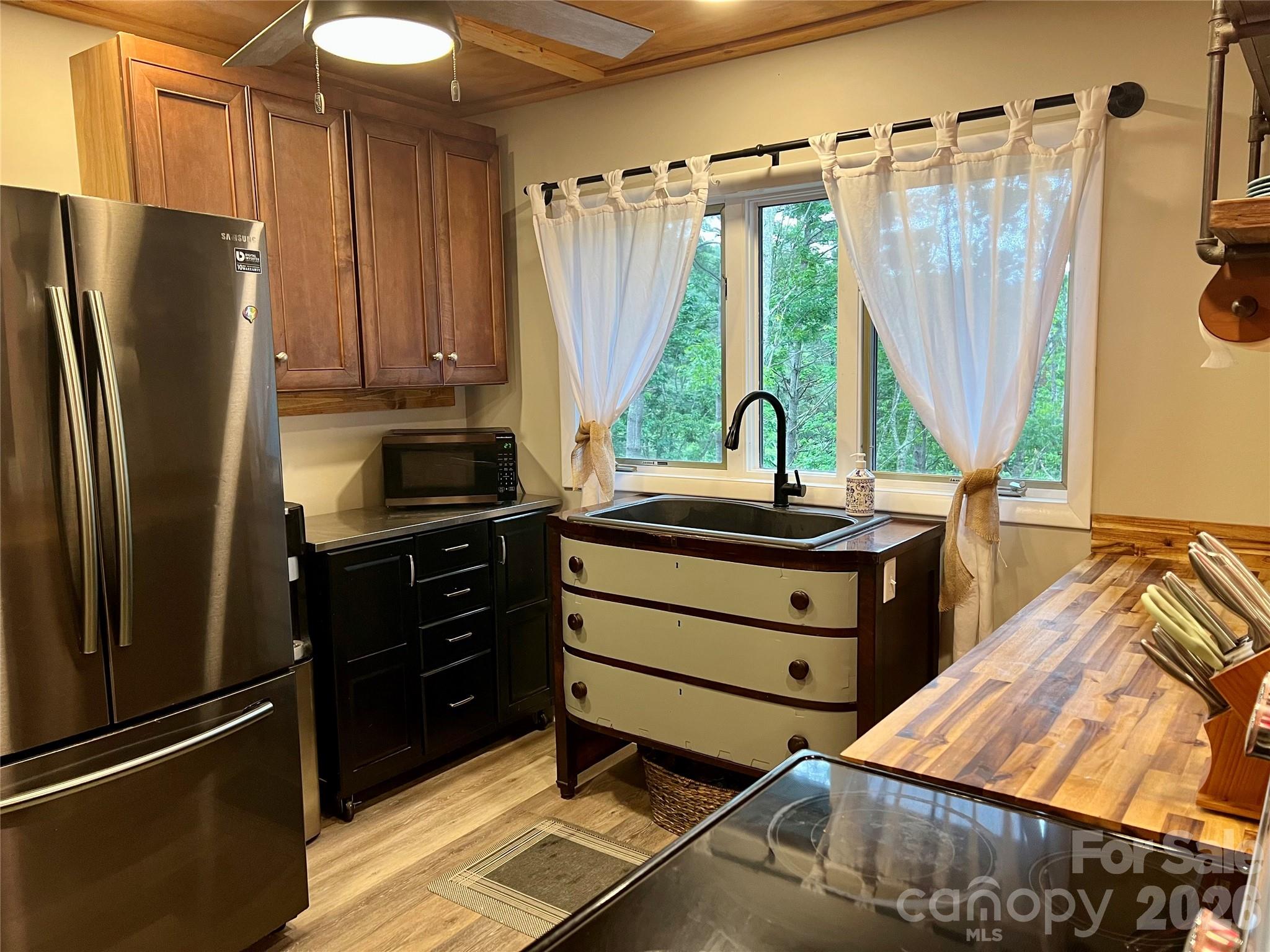 384 Bear Cub Drive — Spruce Pine
