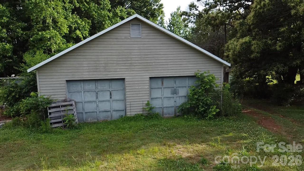 713 Eastbend Lane — Salisbury