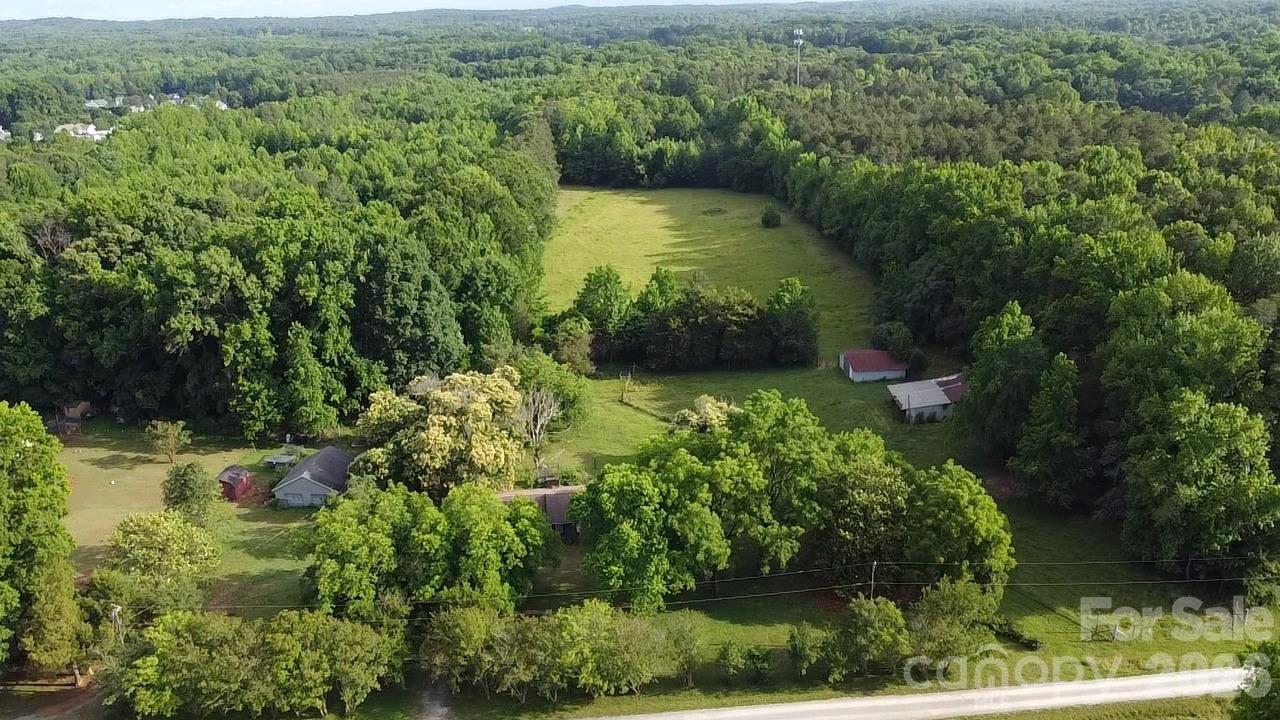 713 Eastbend Lane — Salisbury