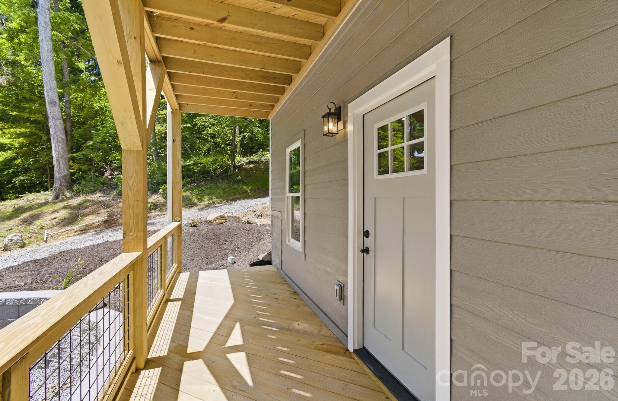 73 Rocking Porch Road — Asheville