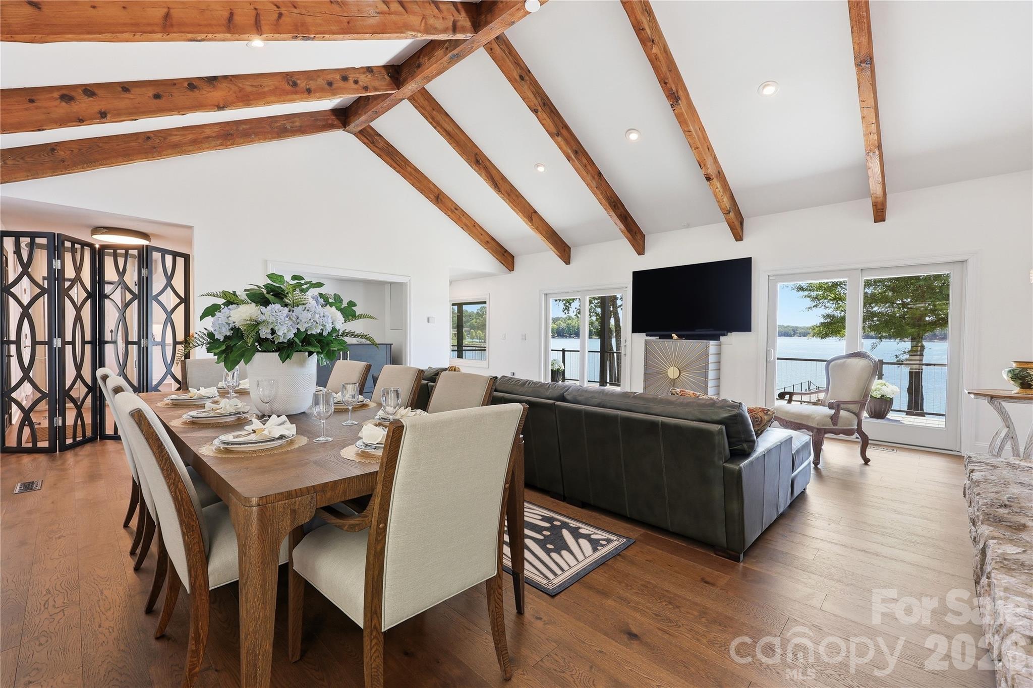 420 Skysail Road — Salisbury