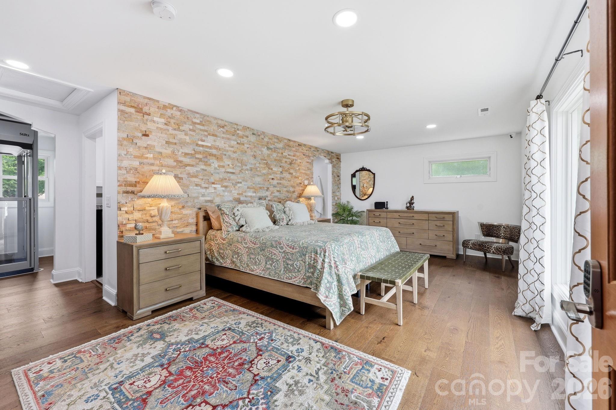 420 Skysail Road — Salisbury