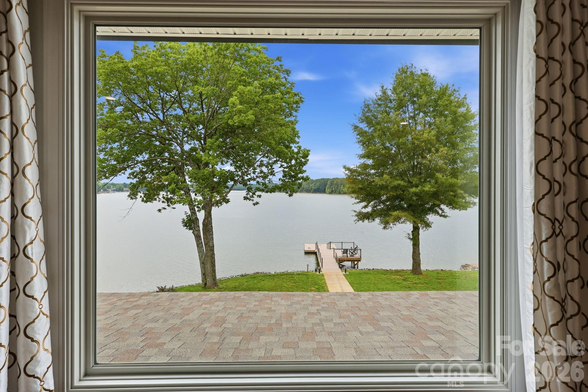 420 Skysail Road — Salisbury