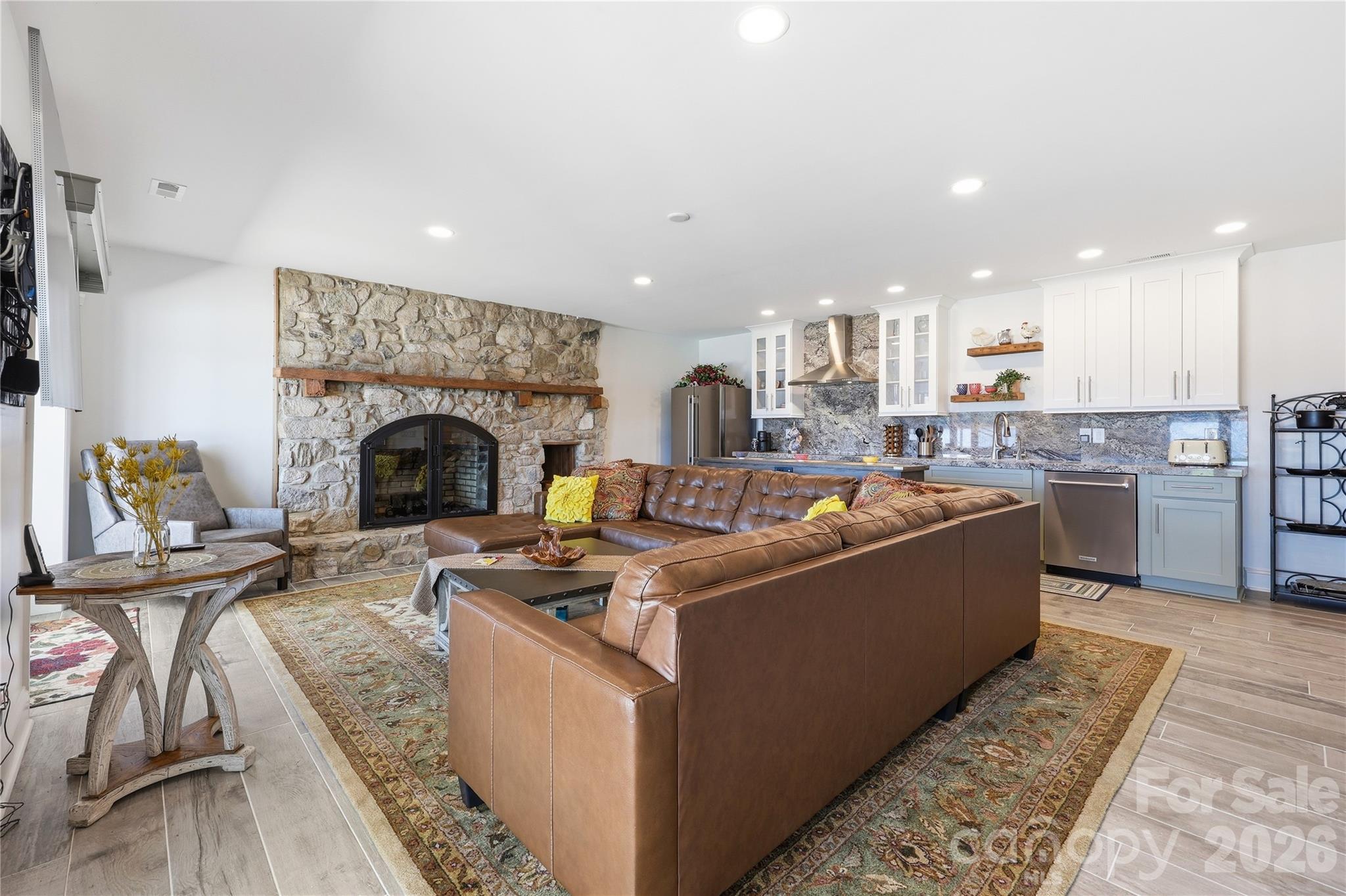 420 Skysail Road — Salisbury