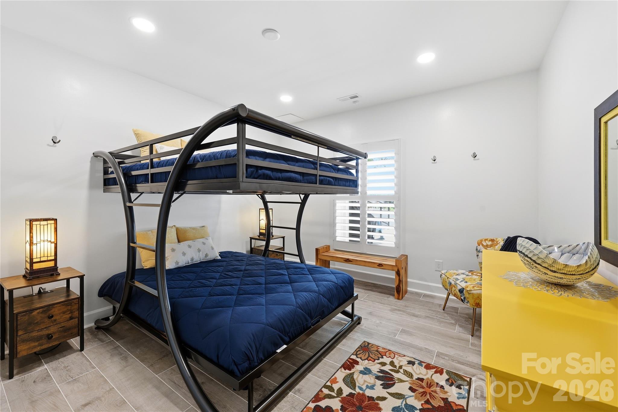 420 Skysail Road — Salisbury
