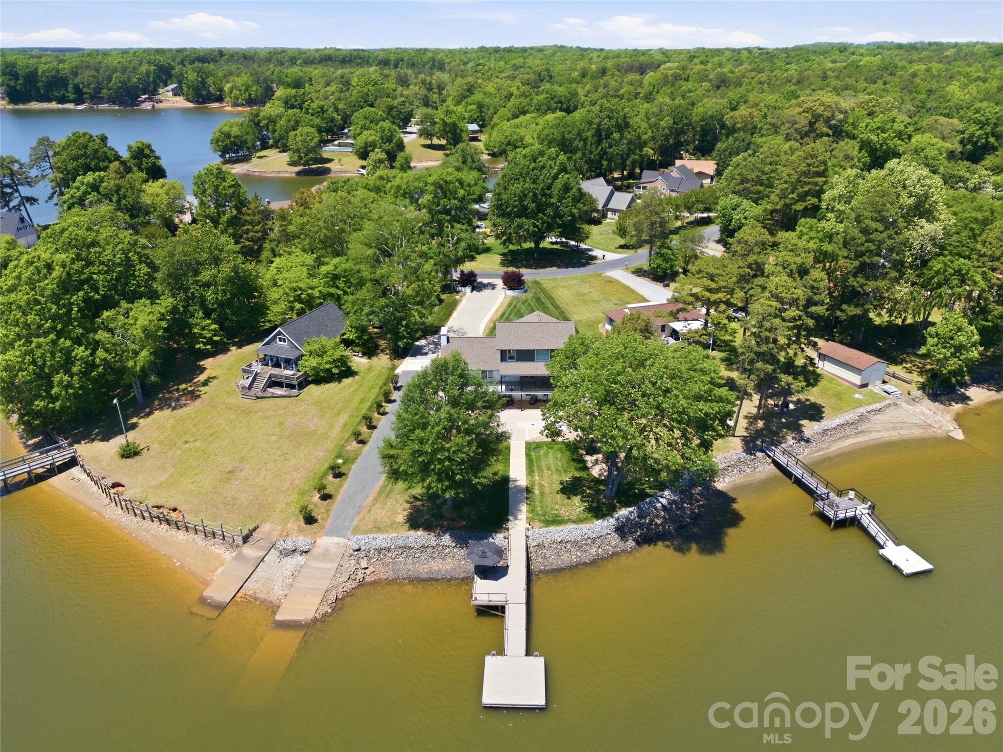 420 Skysail Road — Salisbury