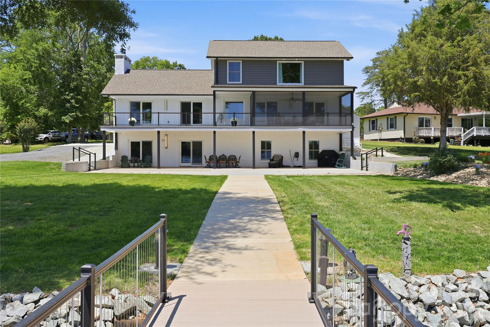 420 Skysail Road — Salisbury