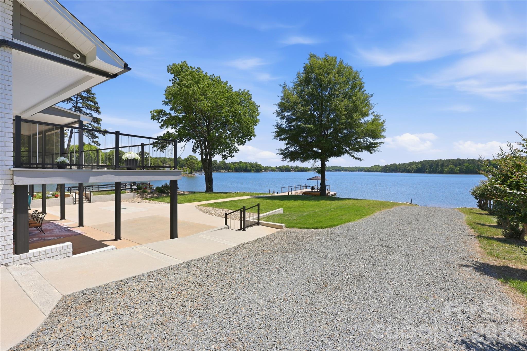 420 Skysail Road — Salisbury