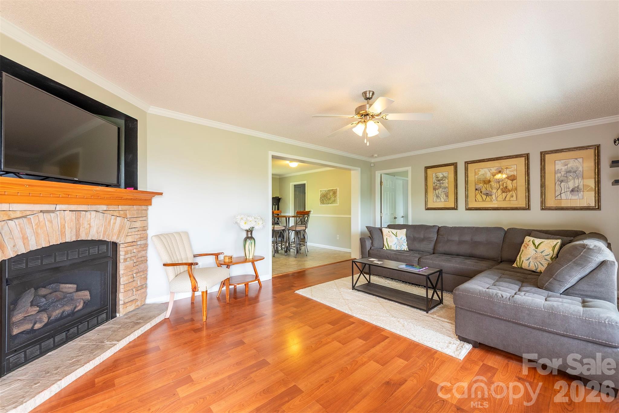 25 Inglescott Way — Alexander