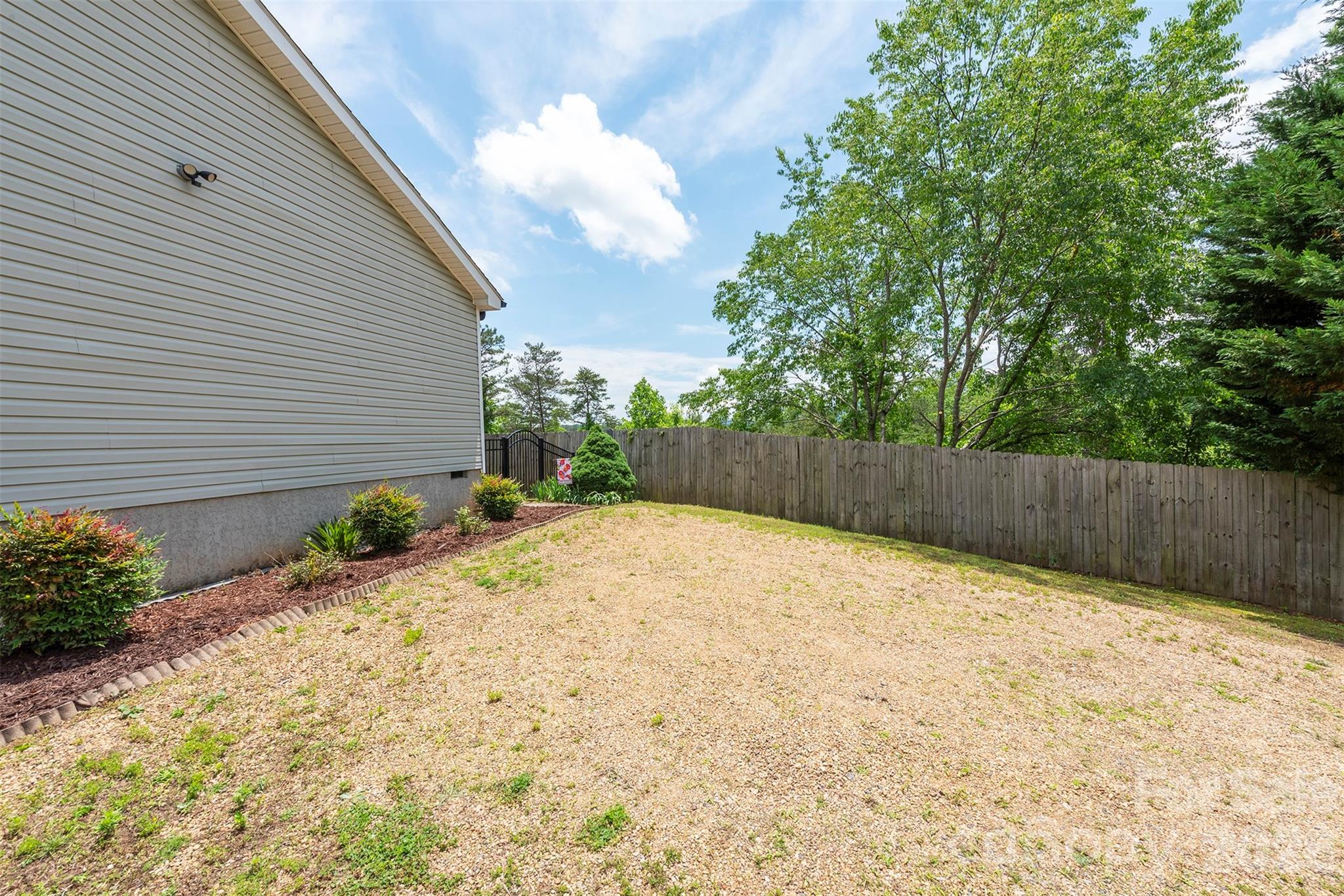 25 Inglescott Way — Alexander