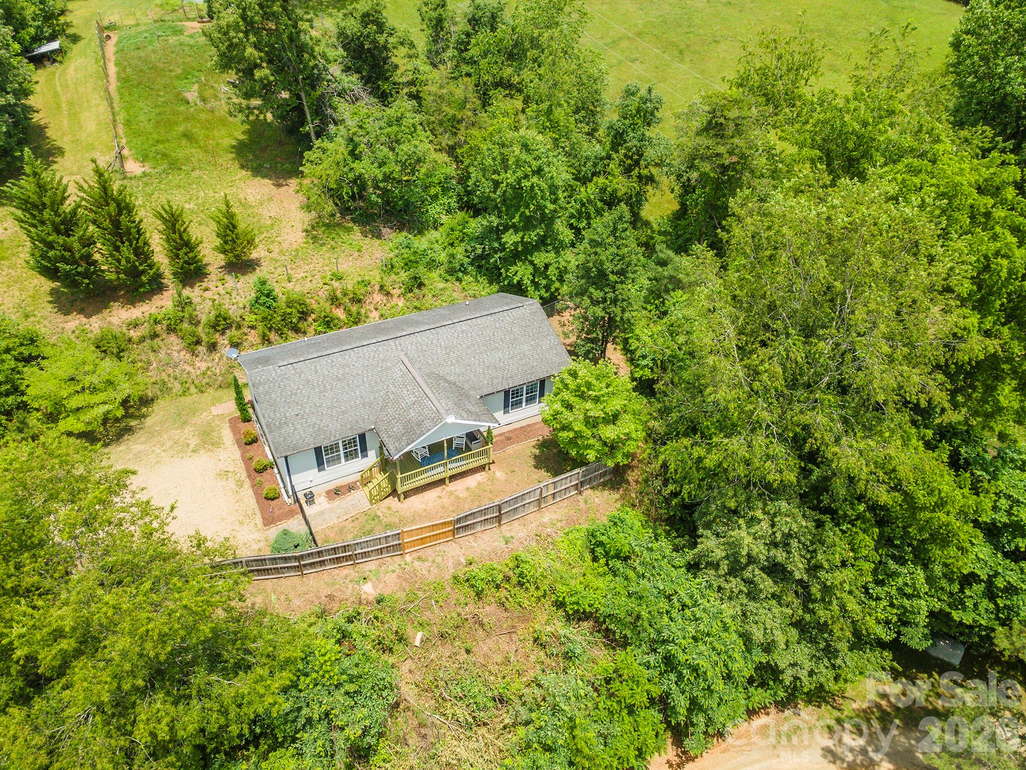 25 Inglescott Way — Alexander