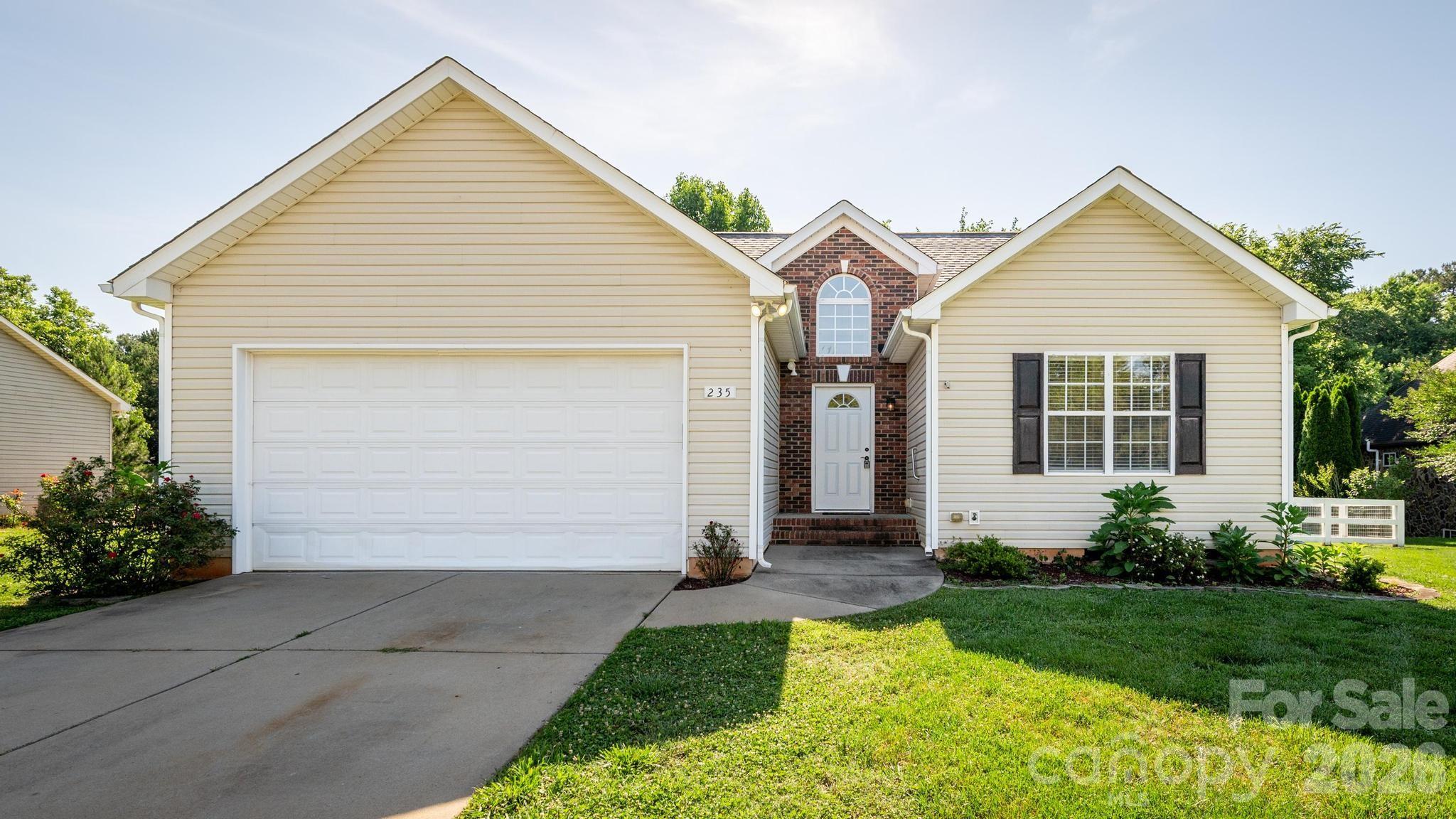 235 Kendra Drive — Mooresville