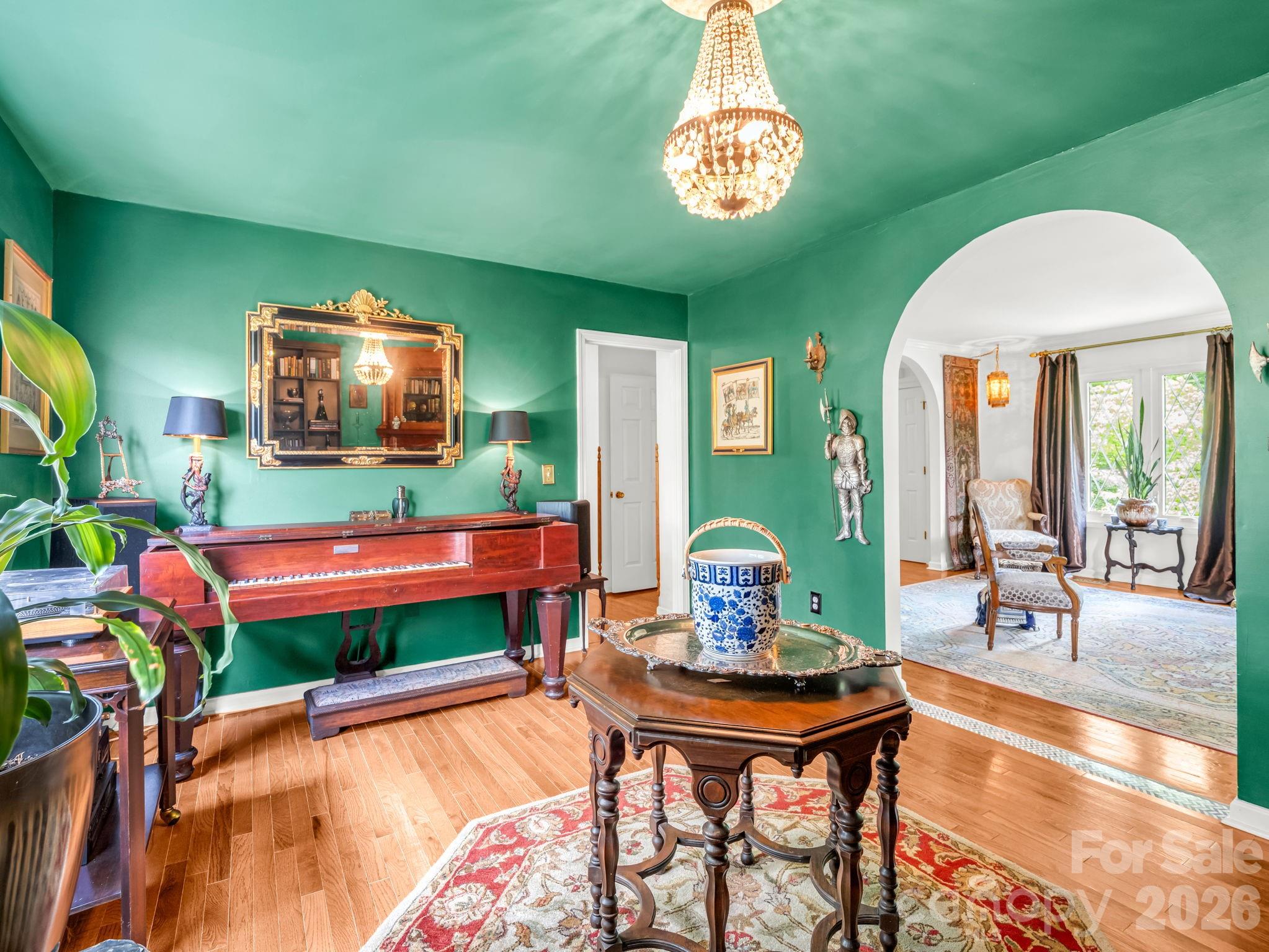 8 Sunny Ridge Drive — Asheville