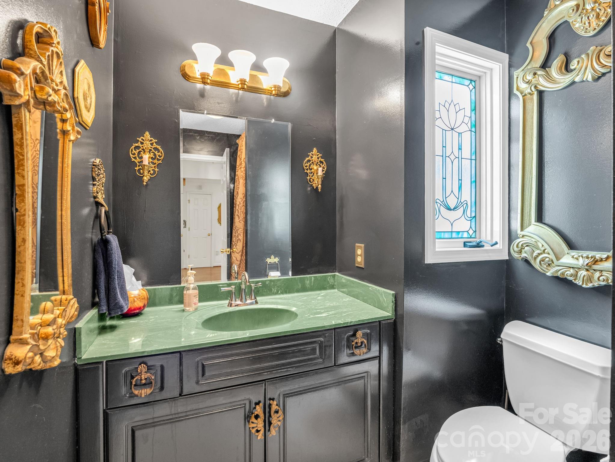 8 Sunny Ridge Drive — Asheville