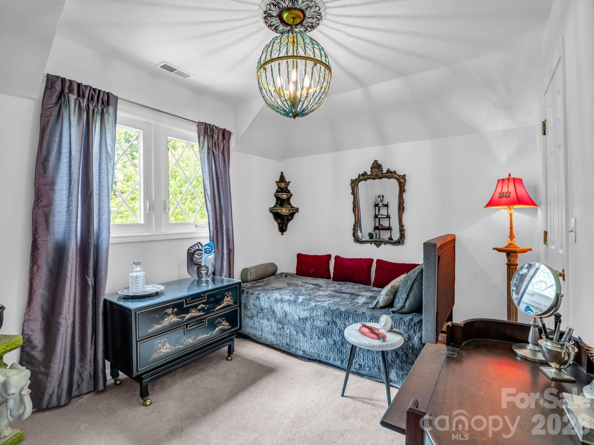 8 Sunny Ridge Drive — Asheville