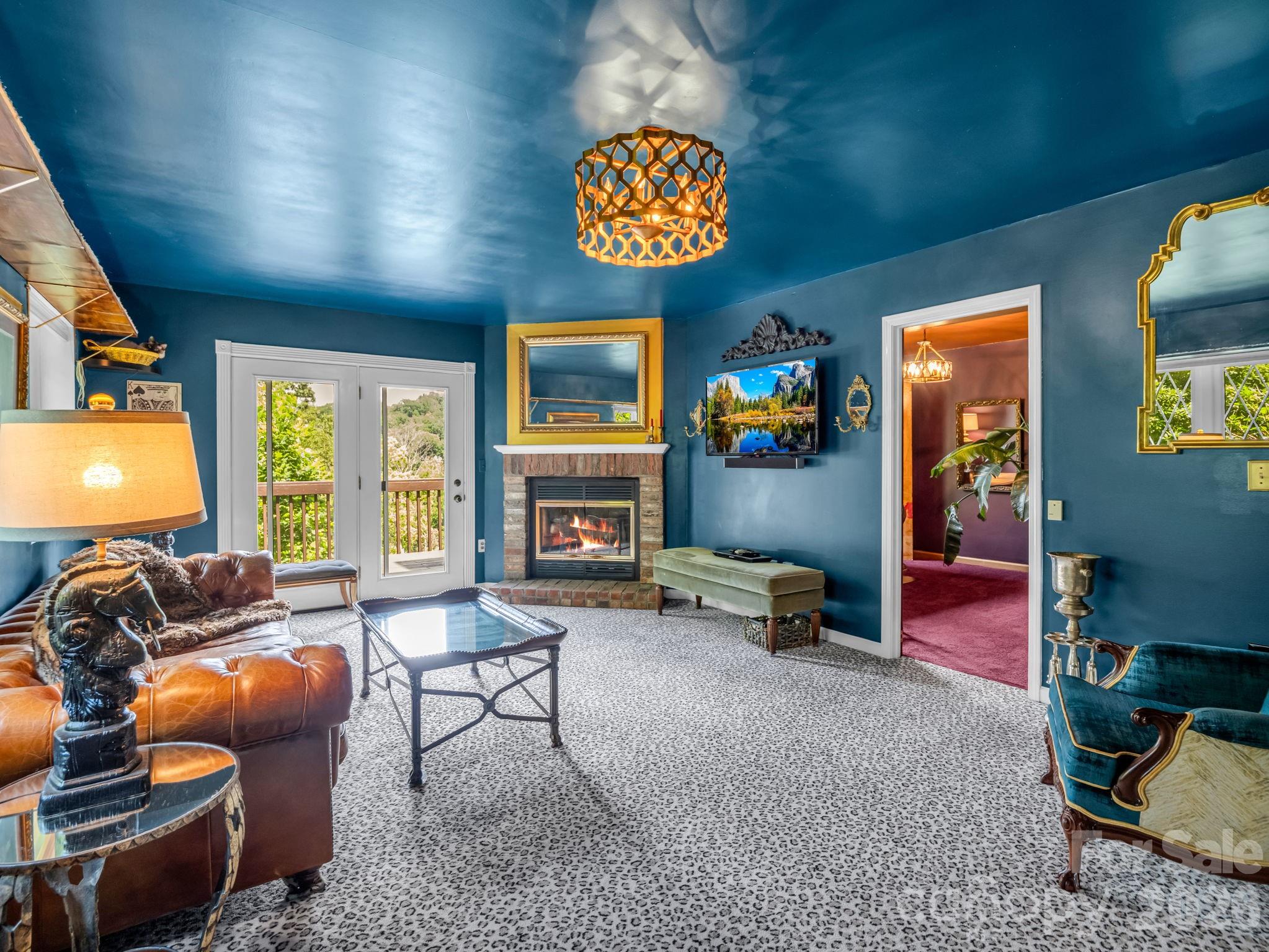 8 Sunny Ridge Drive — Asheville