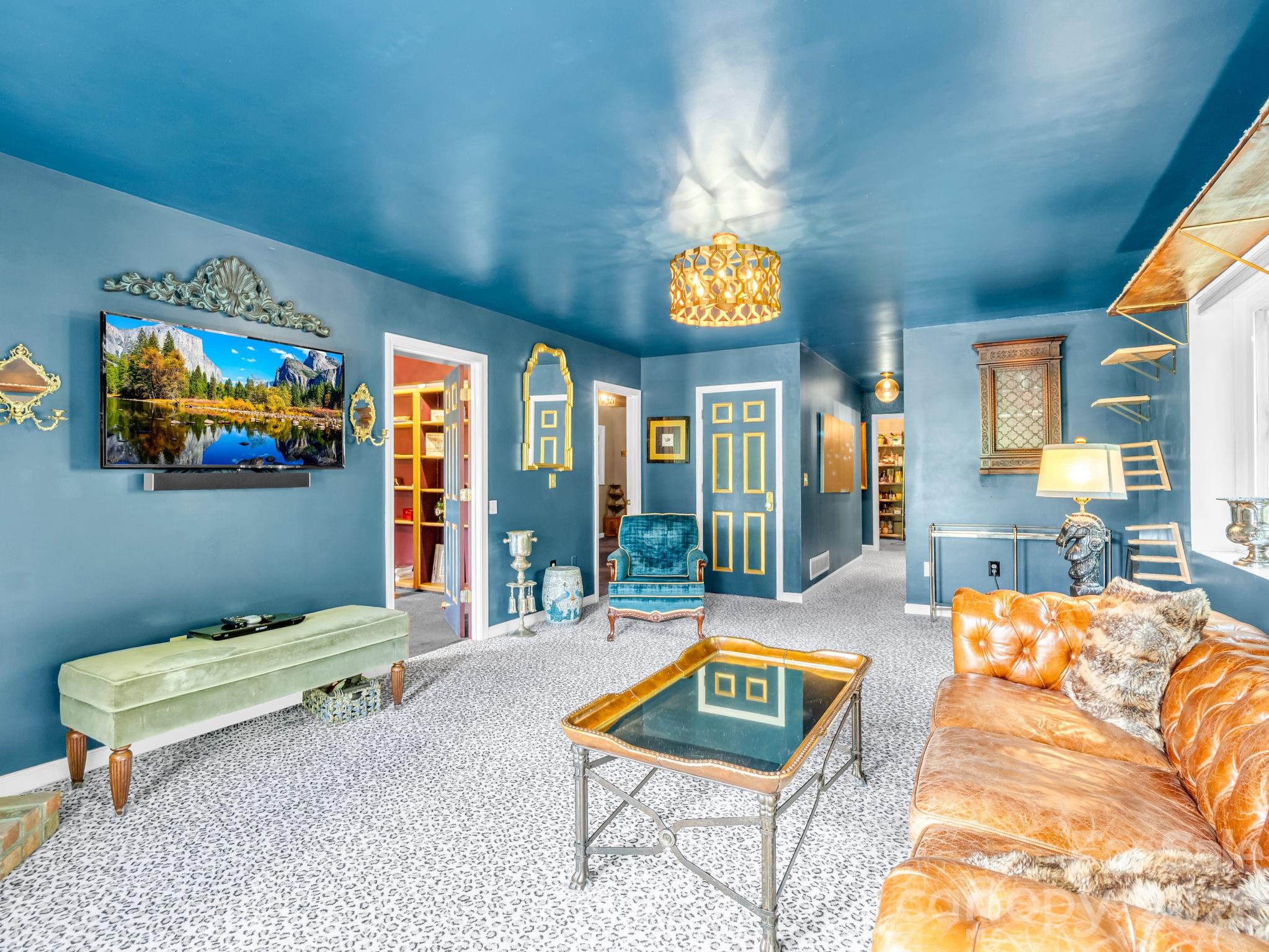 8 Sunny Ridge Drive — Asheville