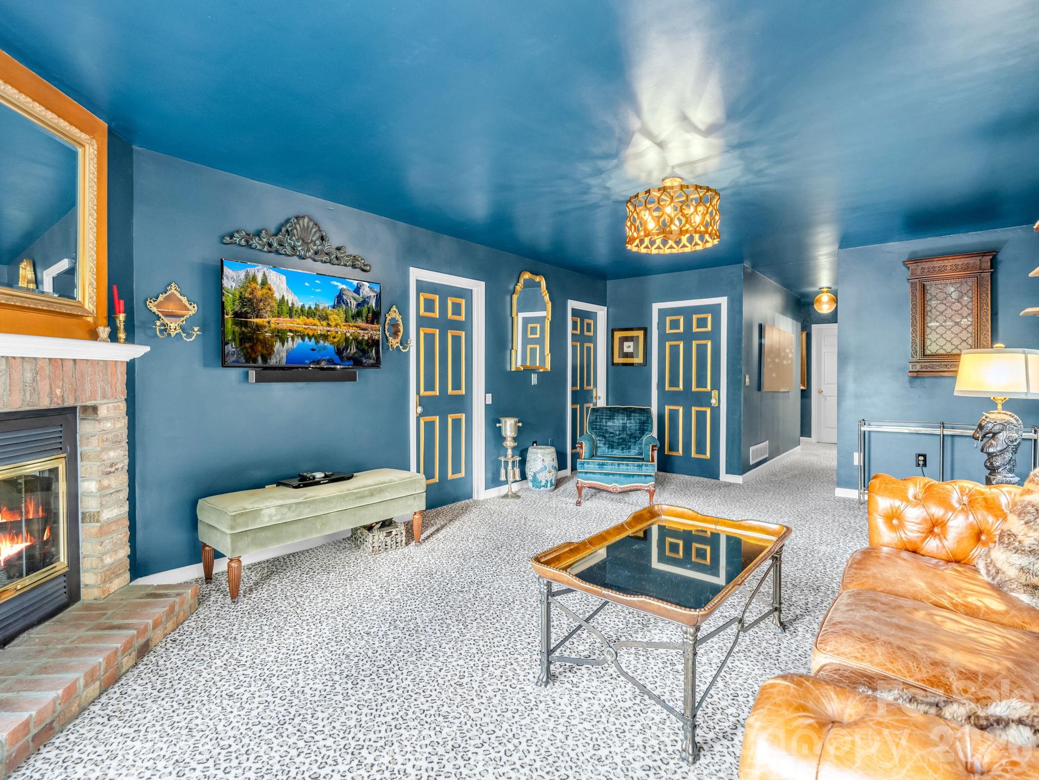 8 Sunny Ridge Drive — Asheville