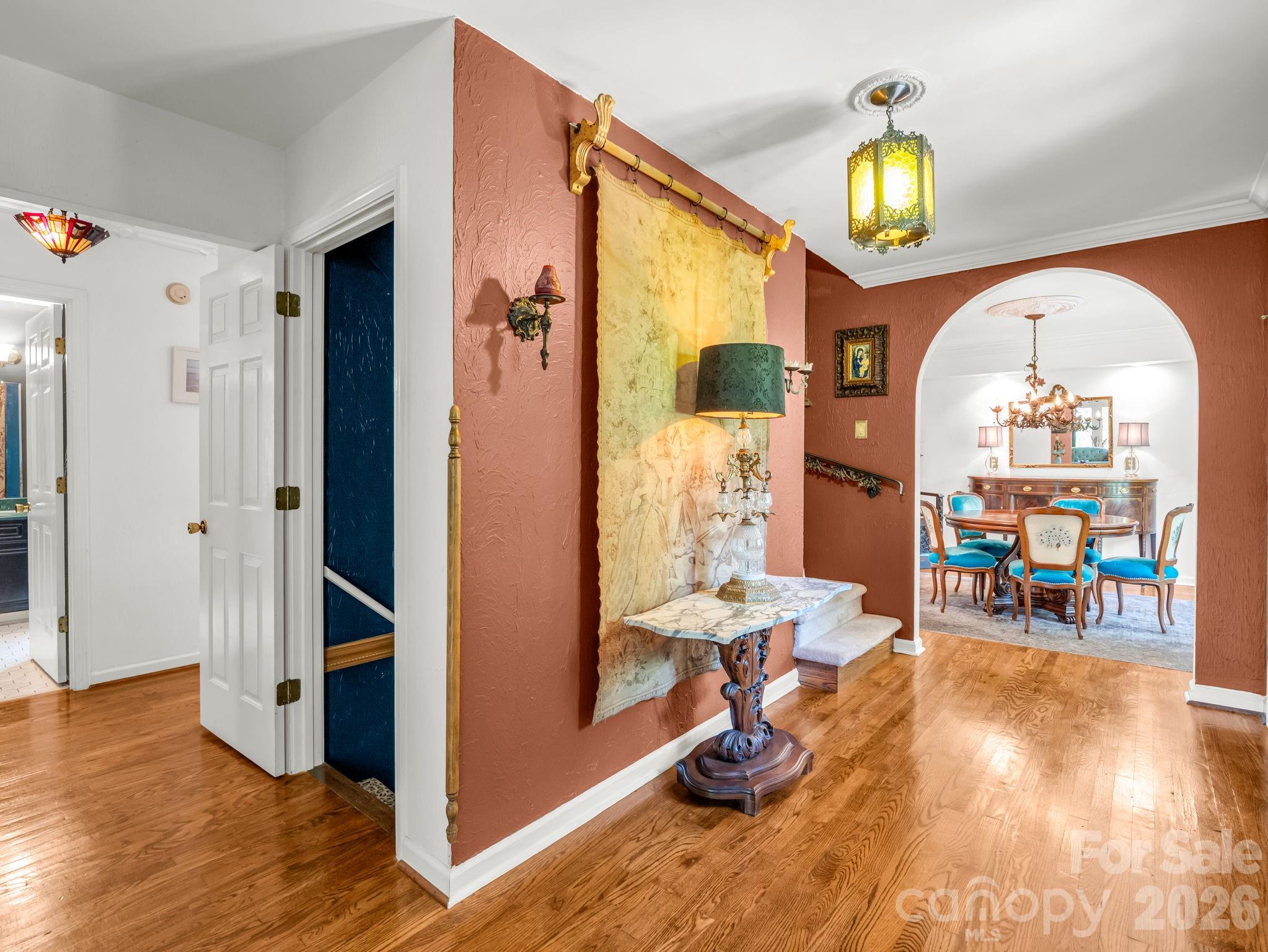 8 Sunny Ridge Drive — Asheville