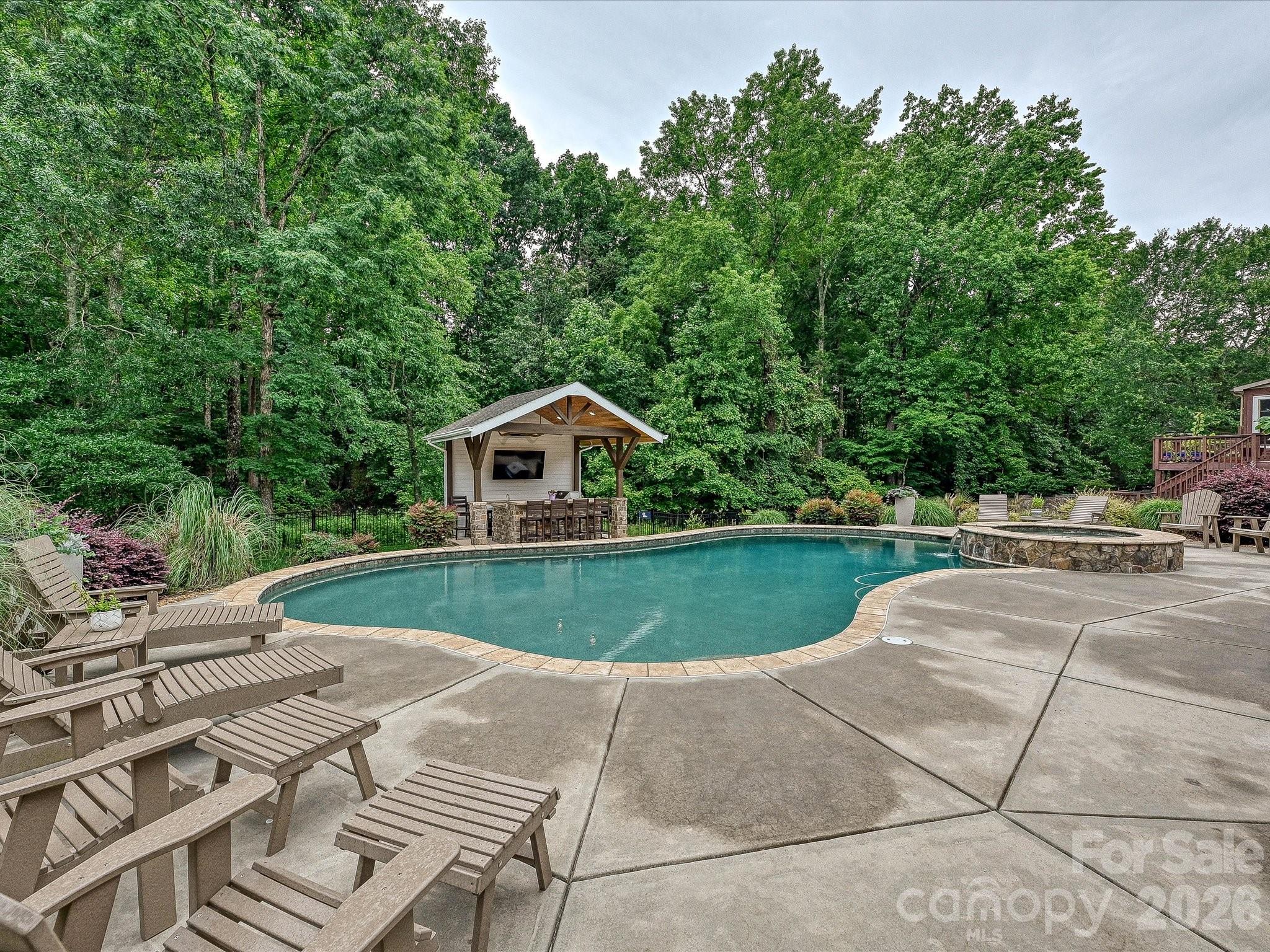 9643 Hampton Oaks Lane — Charlotte