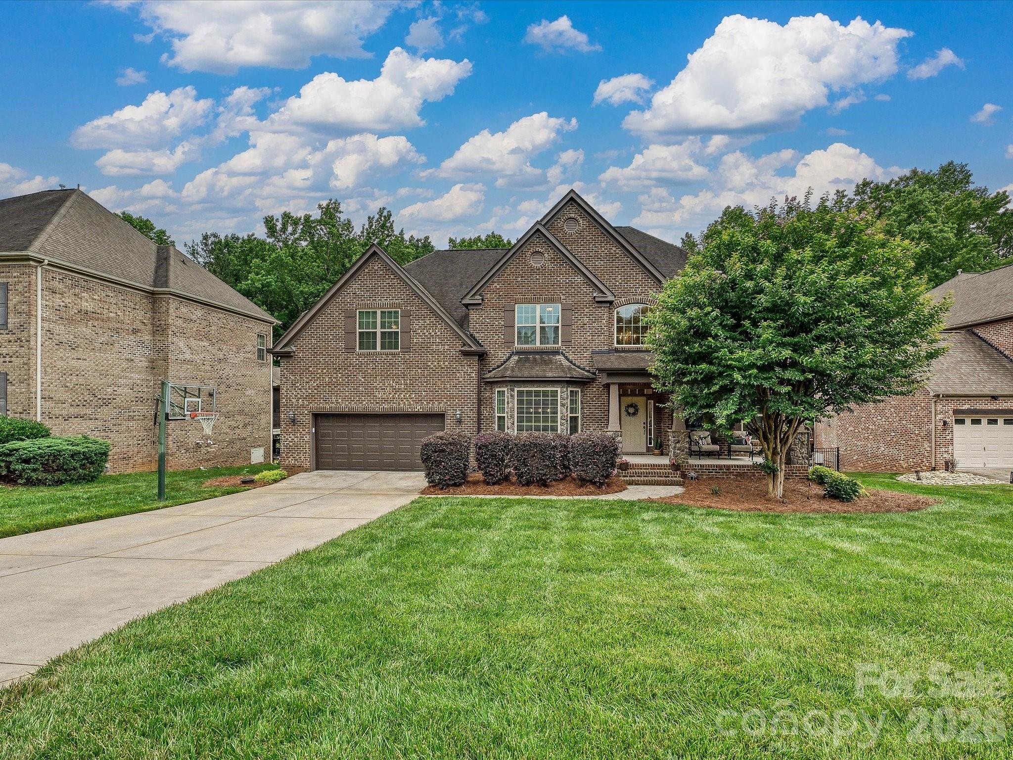9643 Hampton Oaks Lane — Charlotte