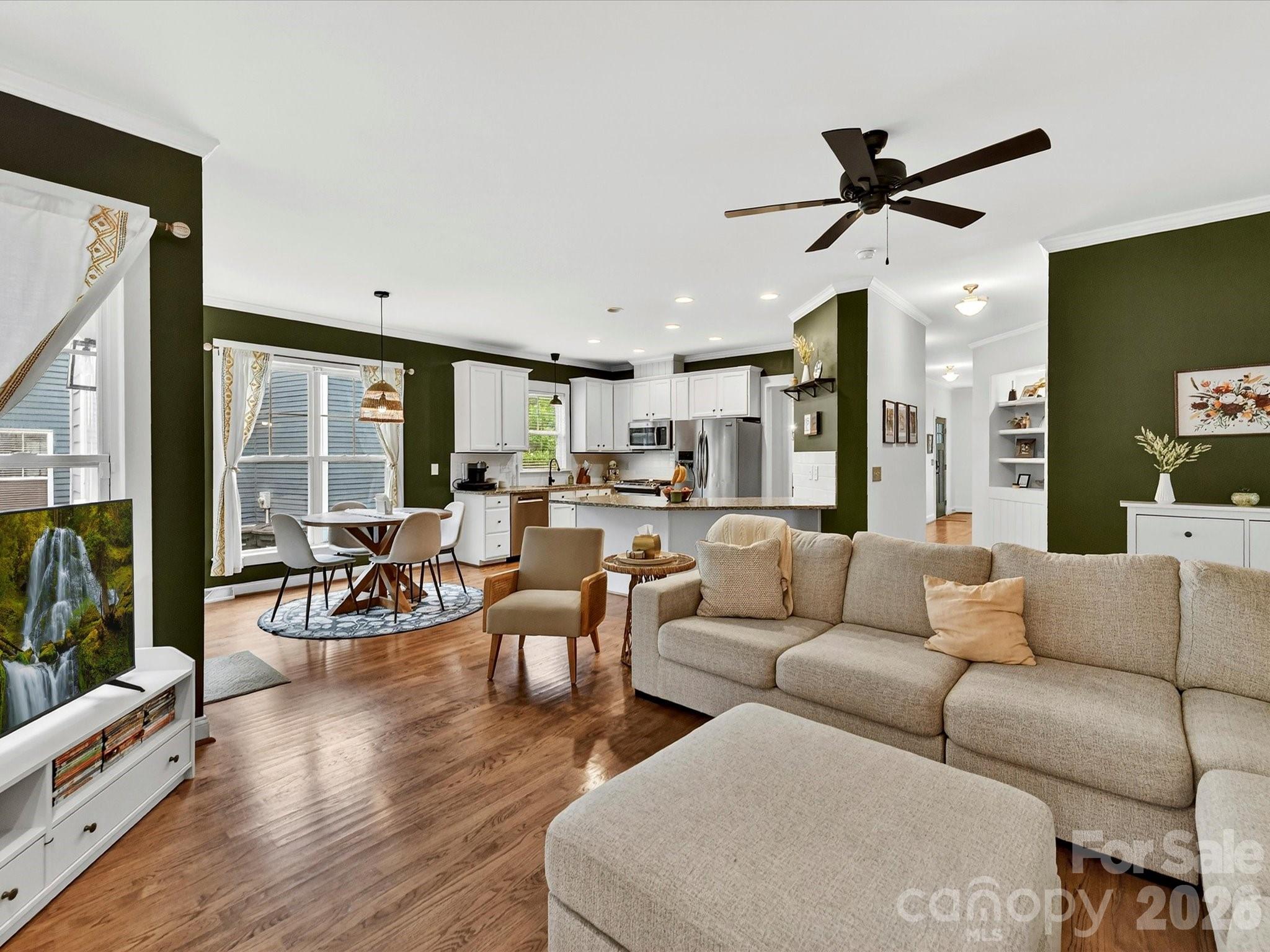 7553 Thorn Creek Lane — Tega Cay
