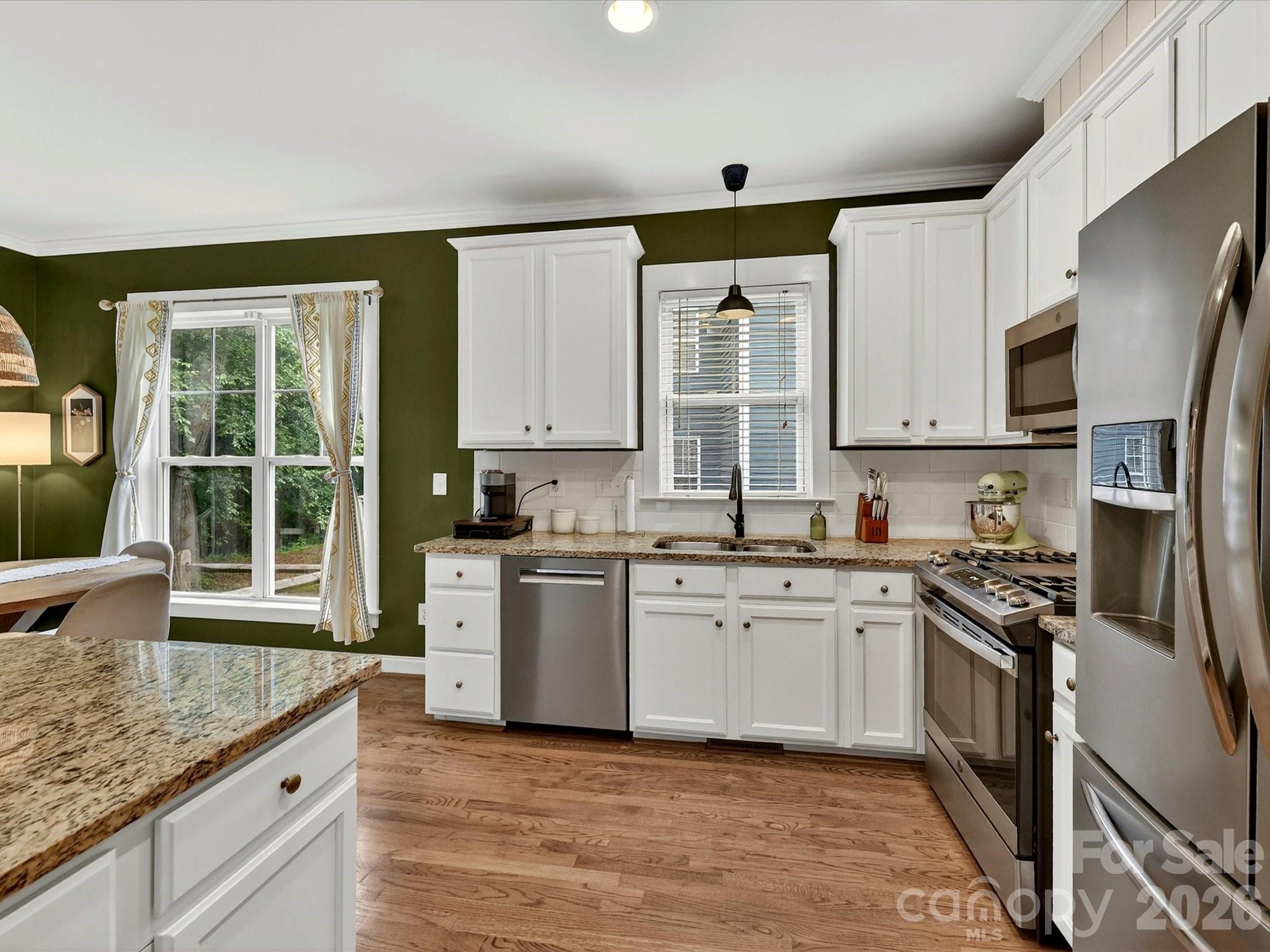 7553 Thorn Creek Lane — Tega Cay