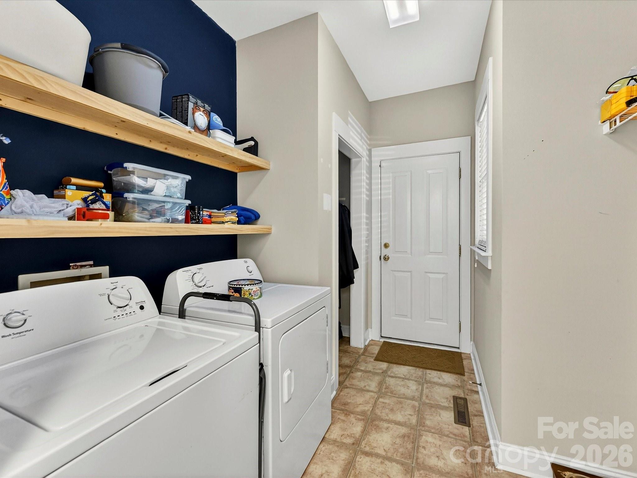 7553 Thorn Creek Lane — Tega Cay