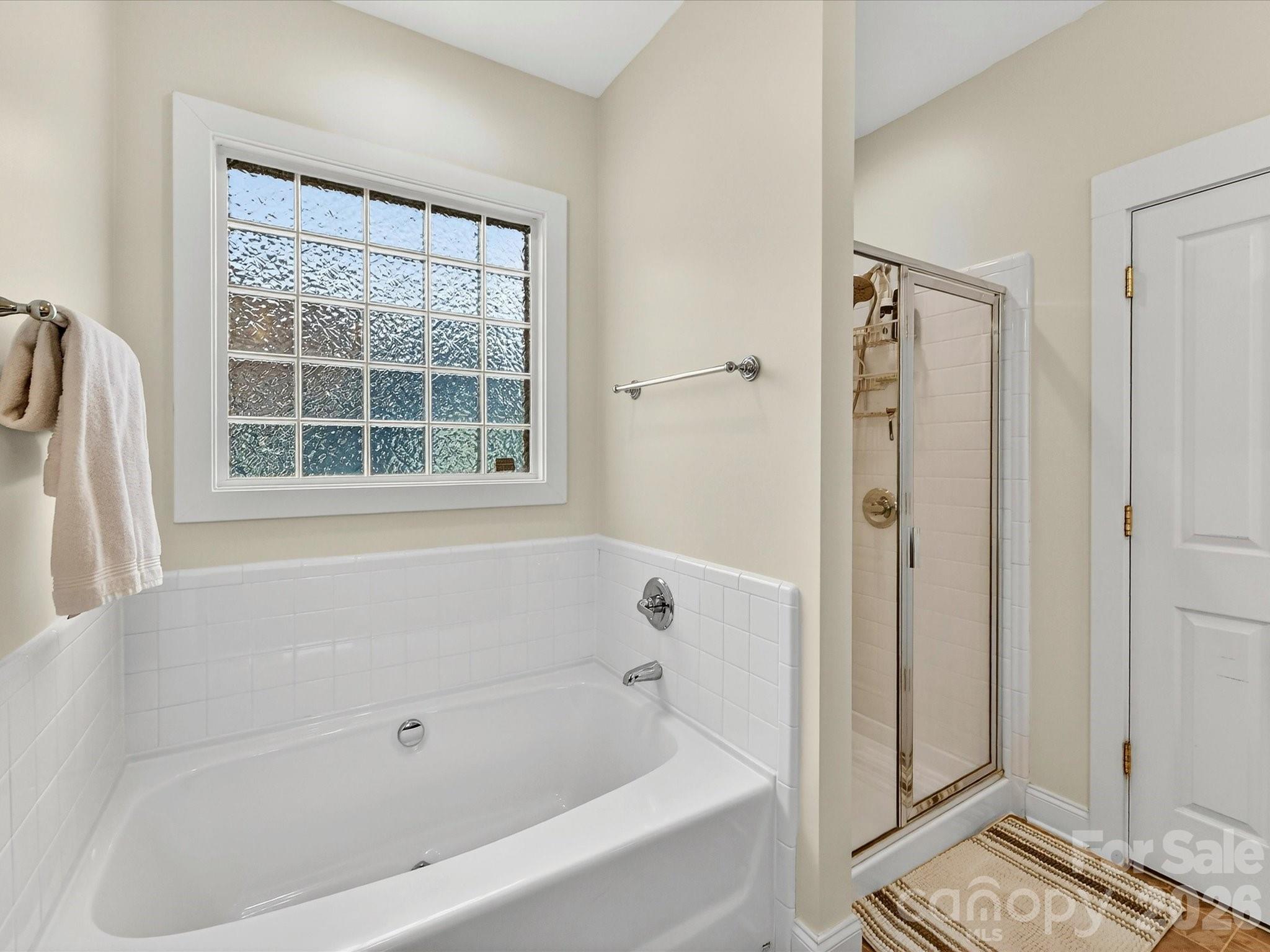 7553 Thorn Creek Lane — Tega Cay