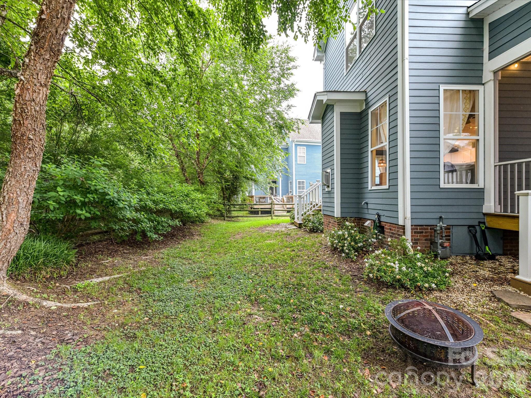 7553 Thorn Creek Lane — Tega Cay