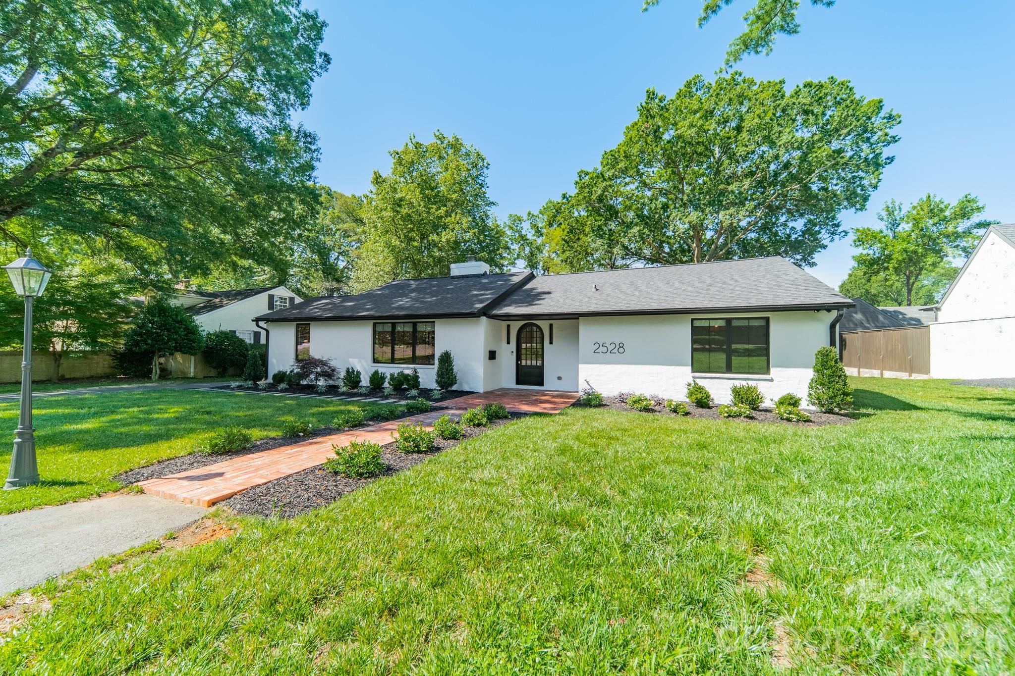 2528 Providence Road — Charlotte