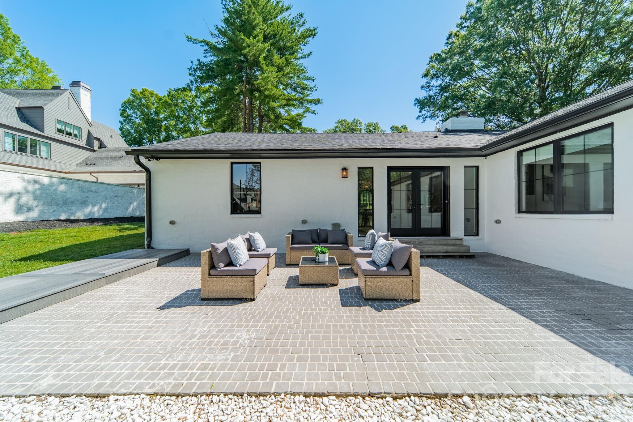 2528 Providence Road — Charlotte
