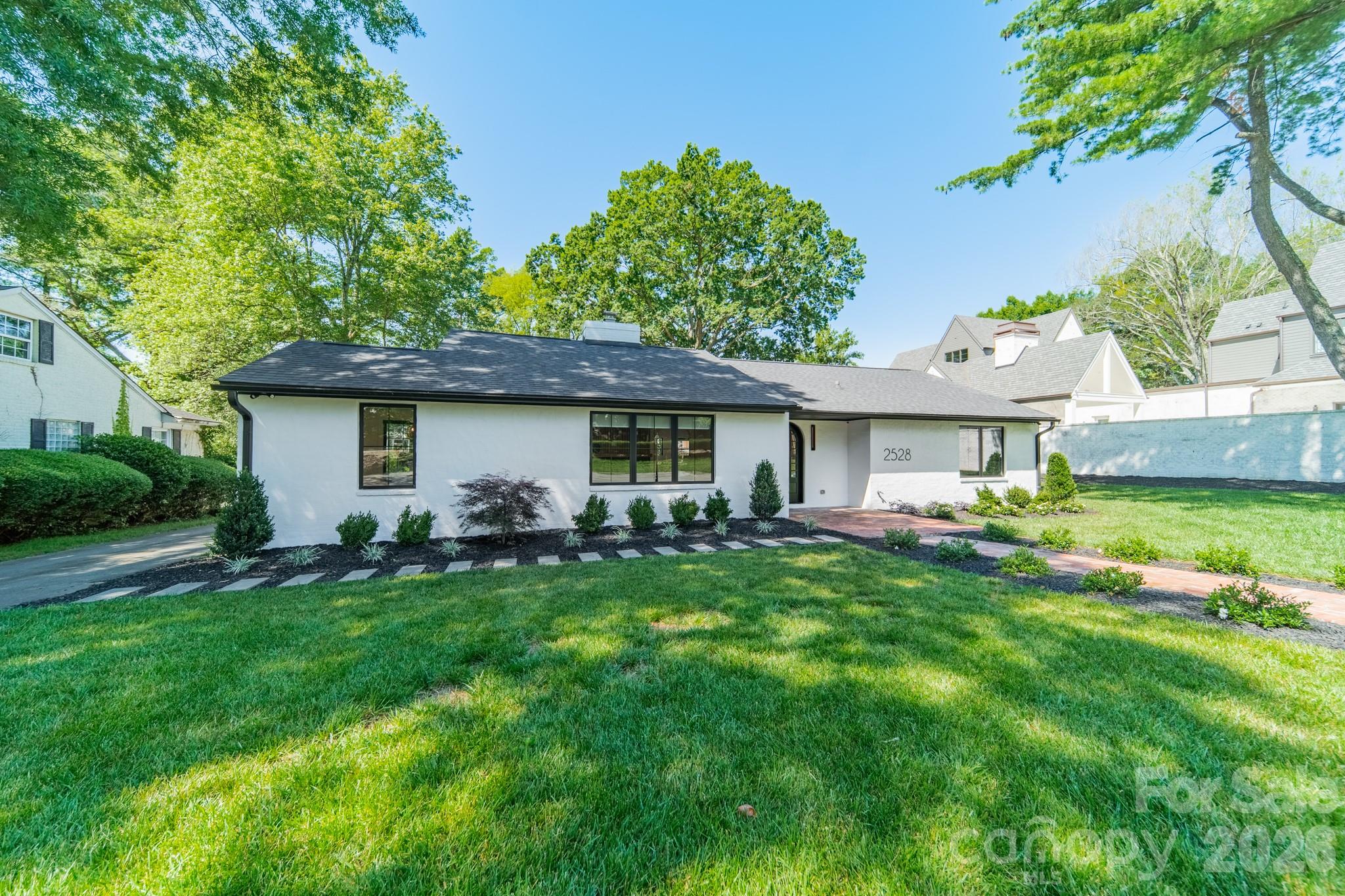 2528 Providence Road — Charlotte
