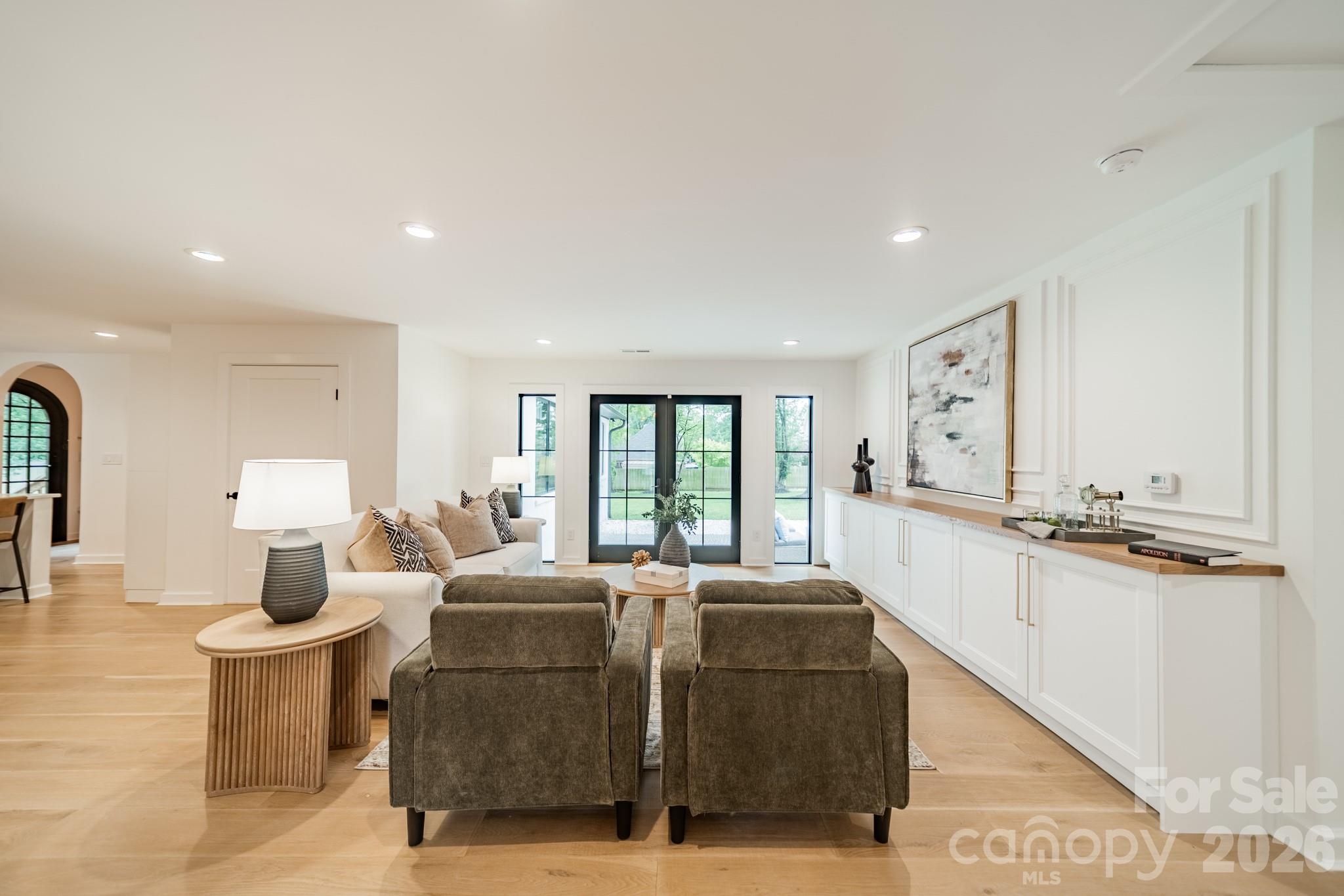 2528 Providence Road — Charlotte