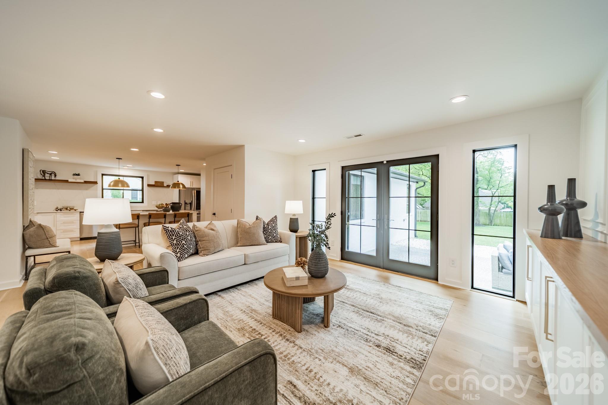 2528 Providence Road — Charlotte