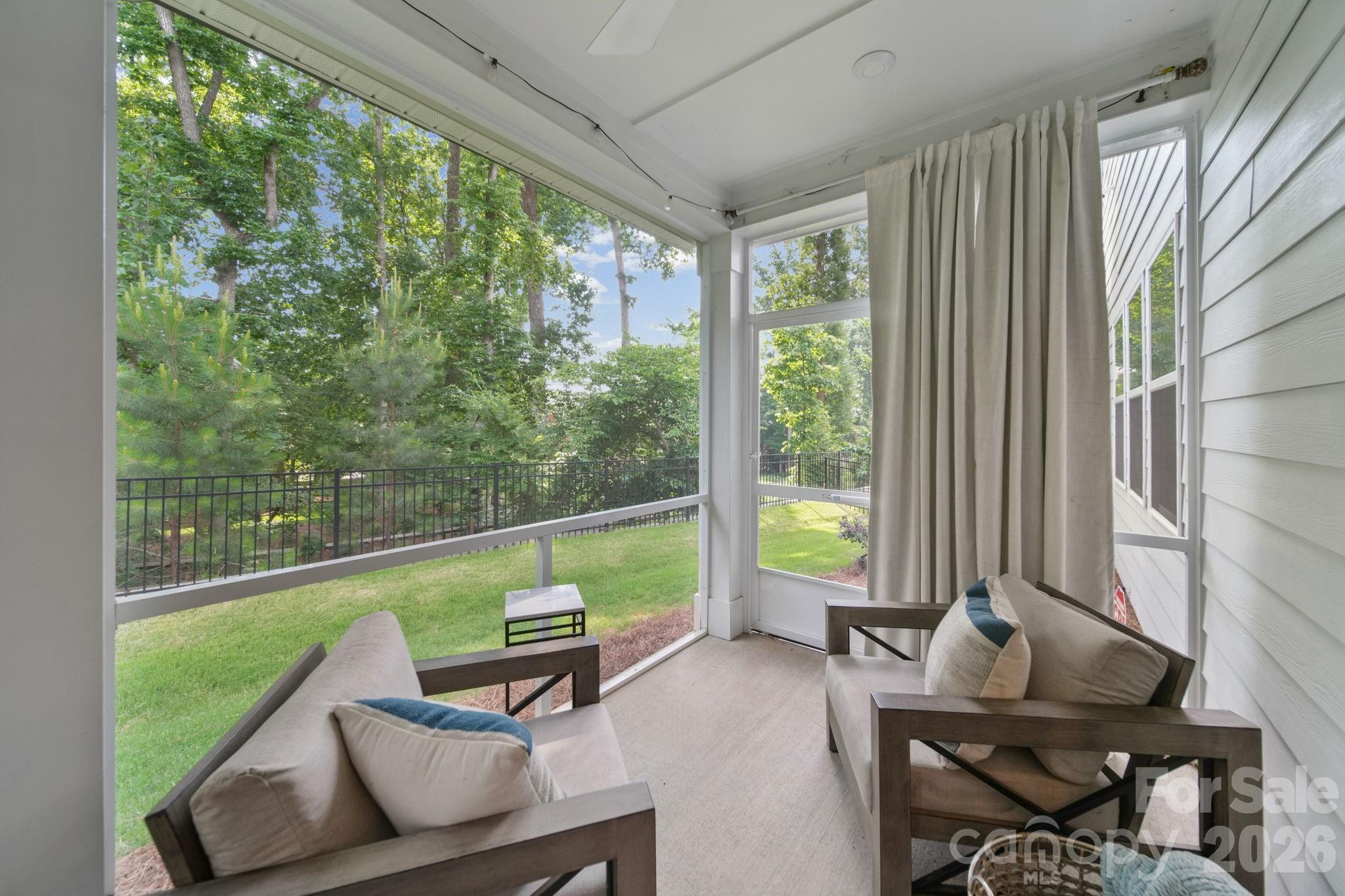 8114 Franklin Trail Street — Charlotte
