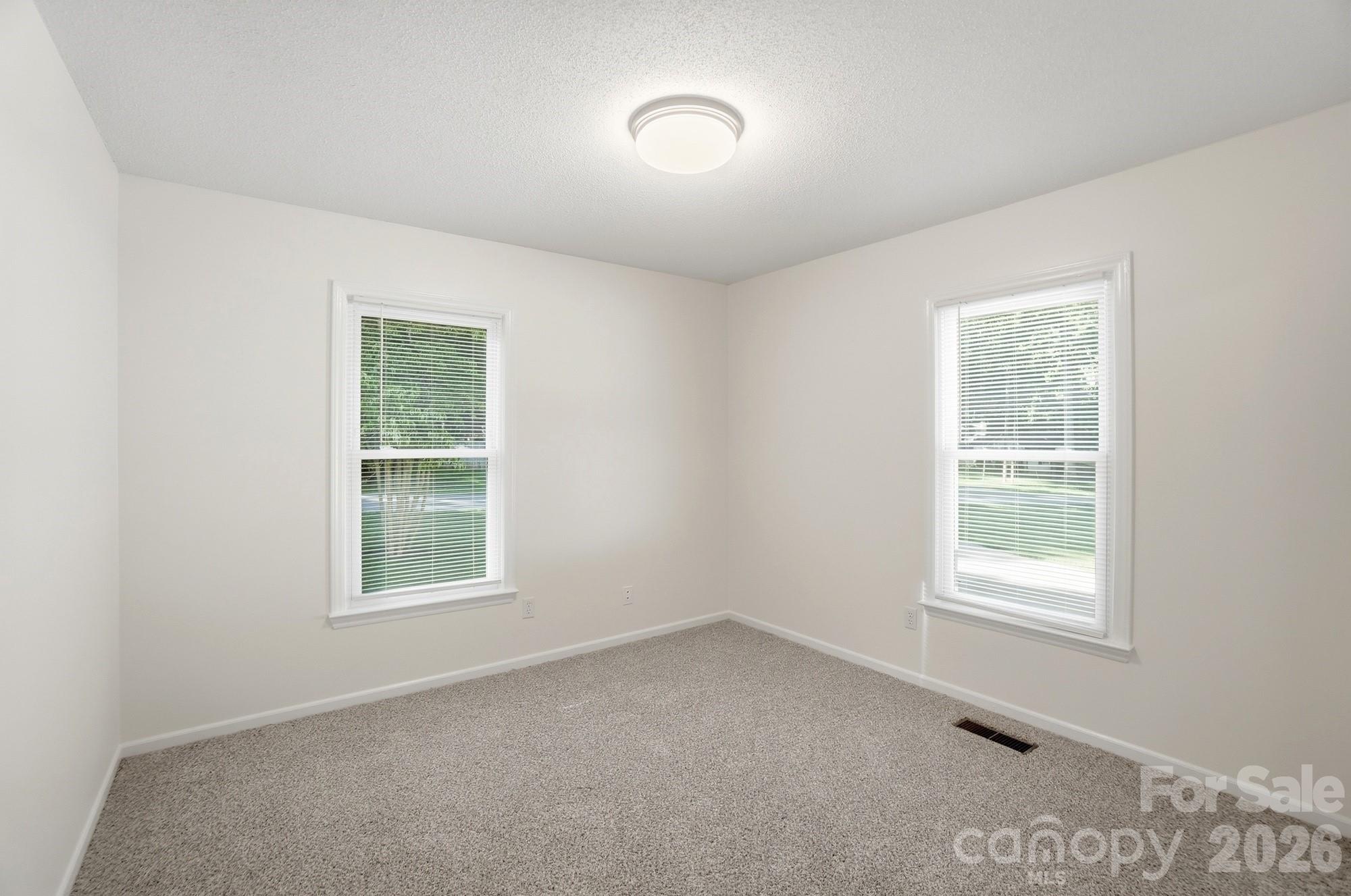 4604 Oakwood Circle — Gastonia