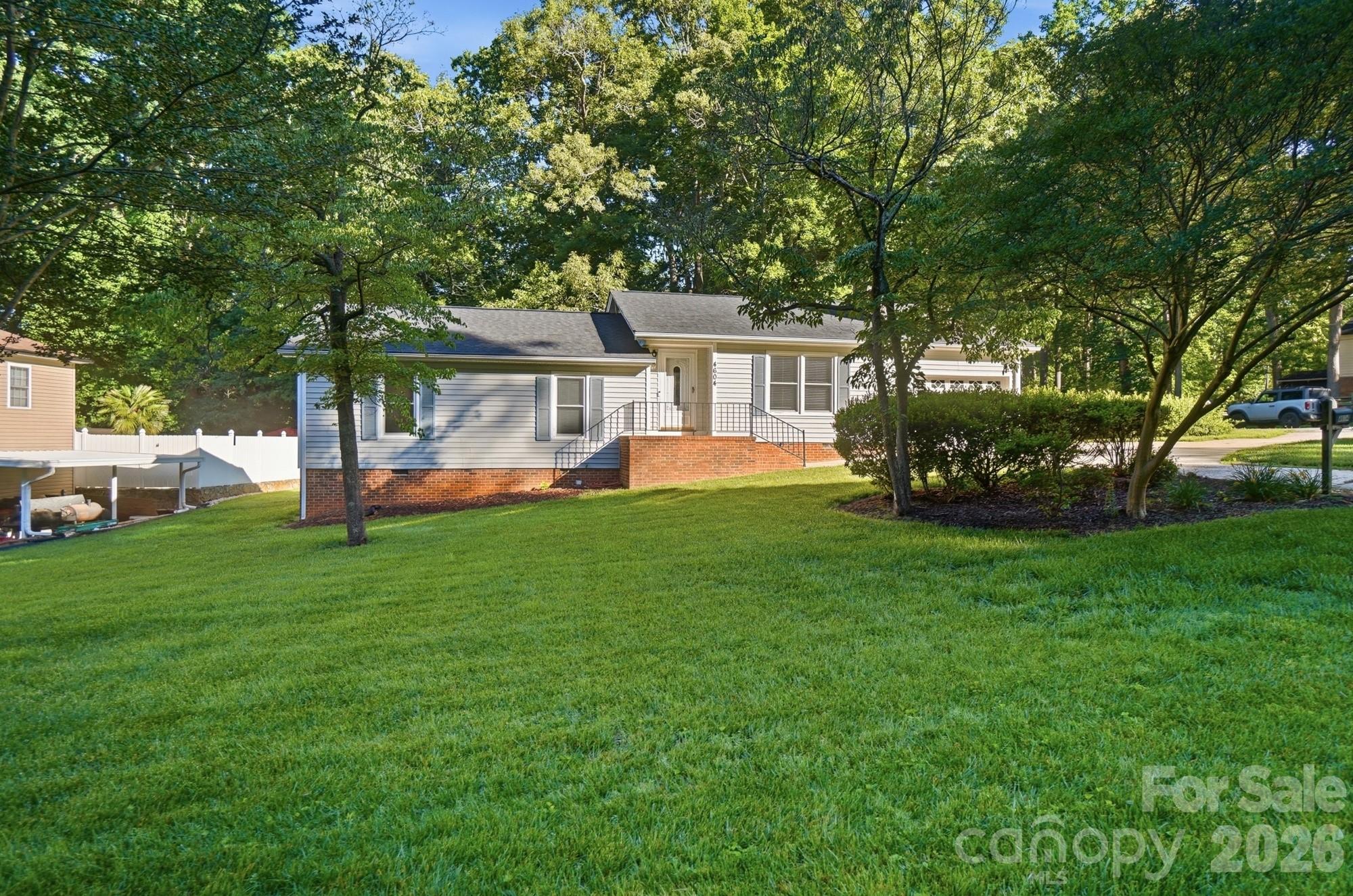 4604 Oakwood Circle — Gastonia