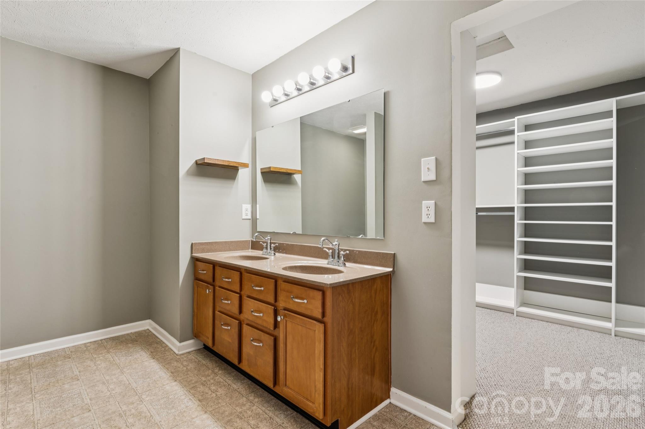 5623 Hammermill Drive — Harrisburg