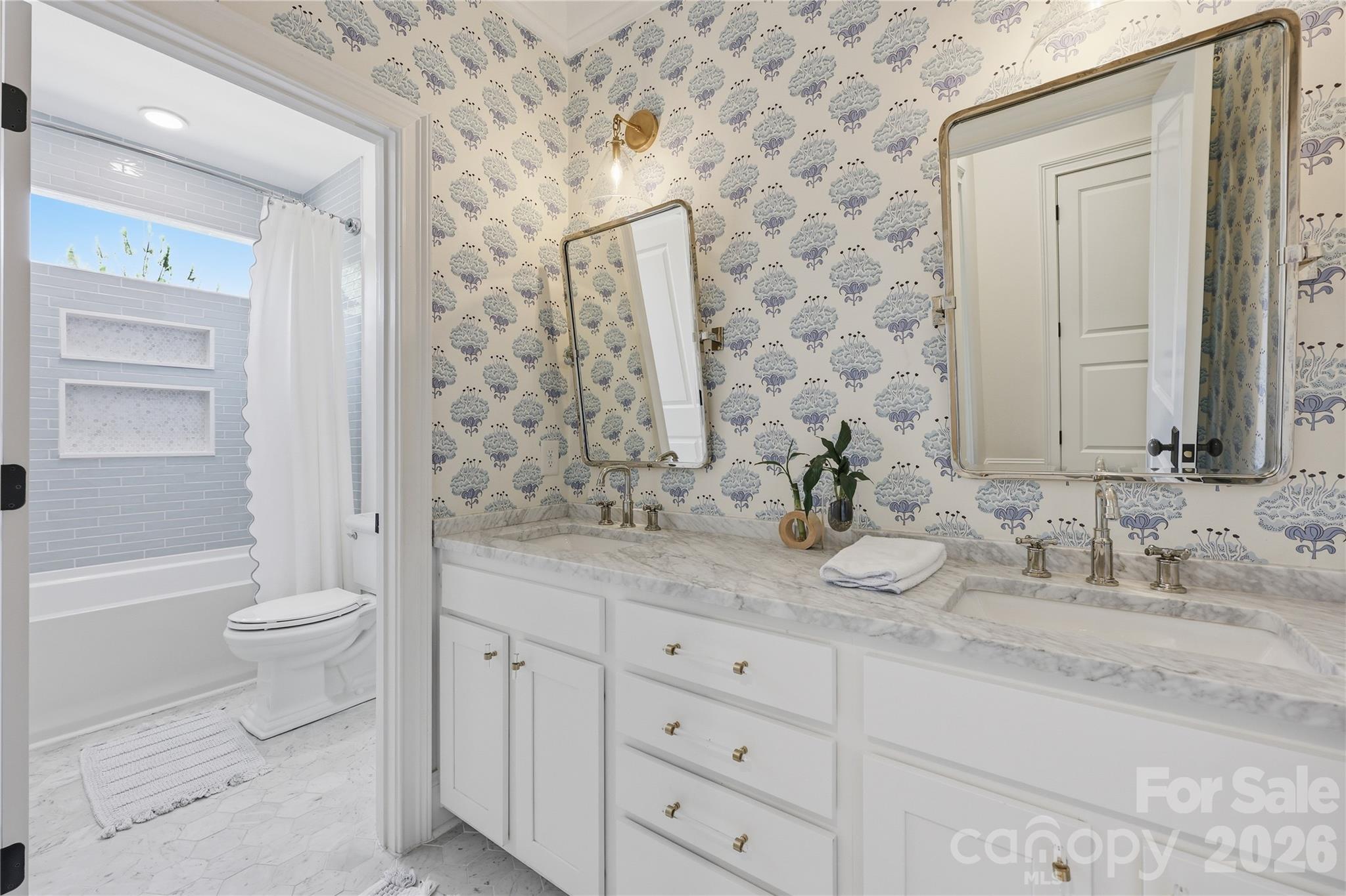 2082 Tatton Hall Road — Fort Mill