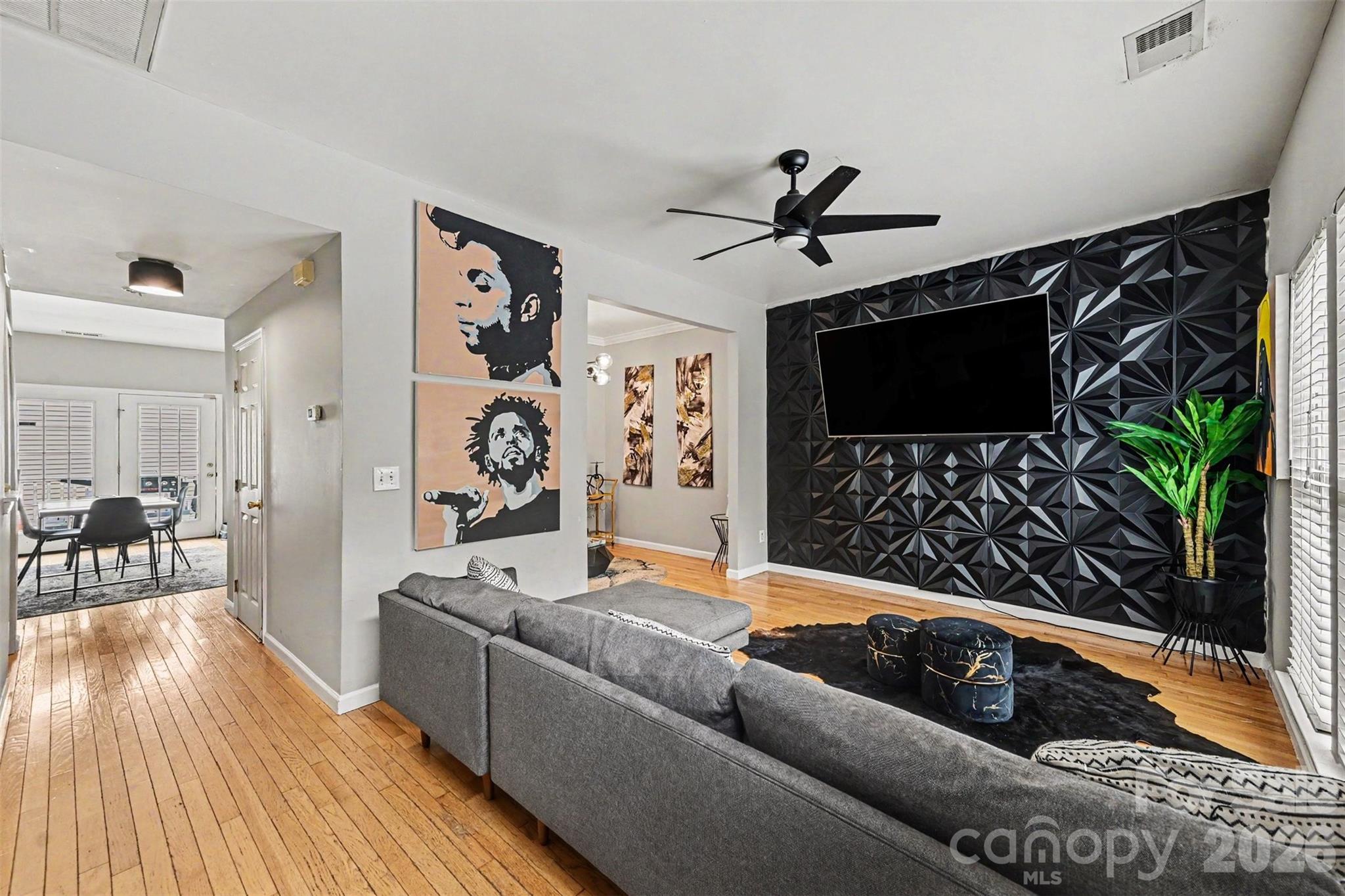 10946 Garden Oaks Lane — Charlotte