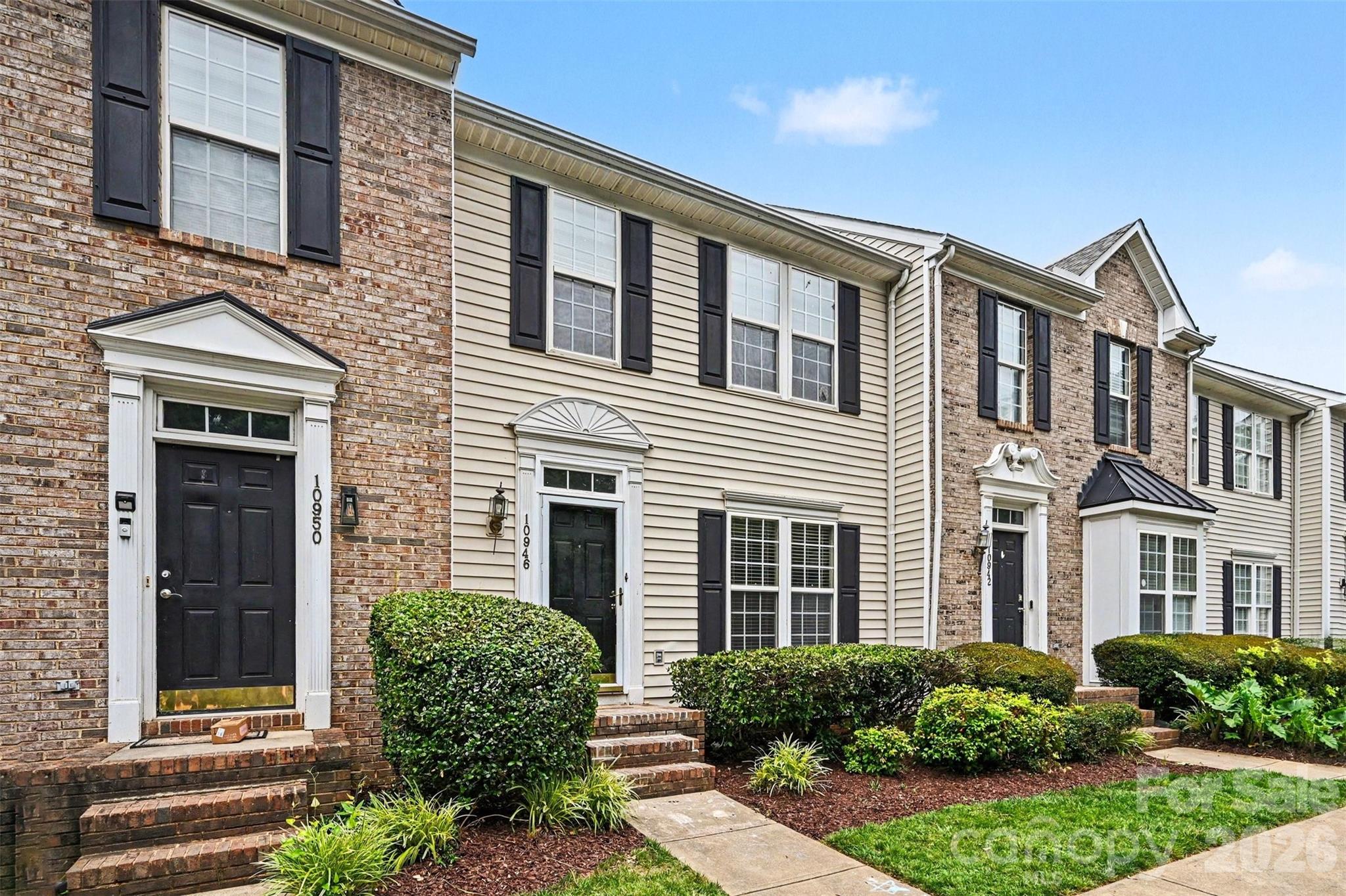 10946 Garden Oaks Lane — Charlotte