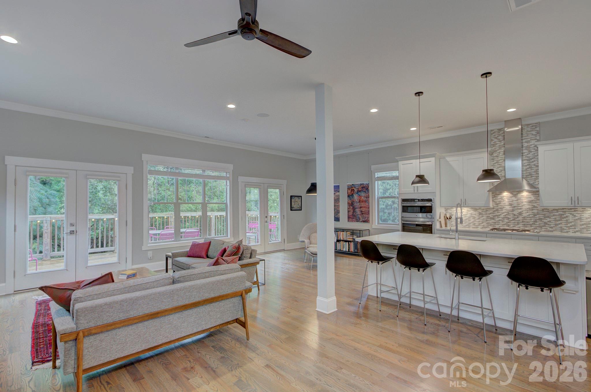 2109 Lanier Avenue — Charlotte